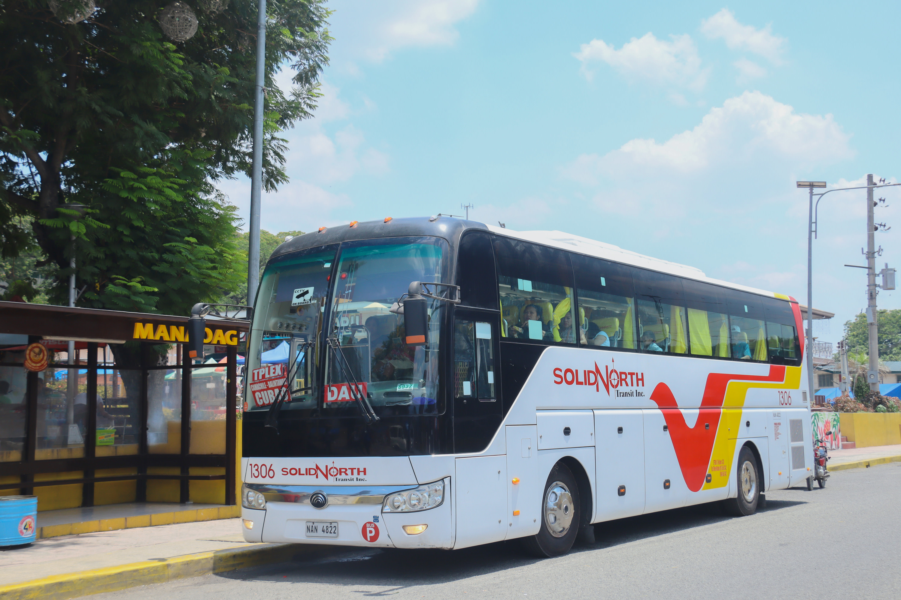 Manila - Baguio Bus by Solid North