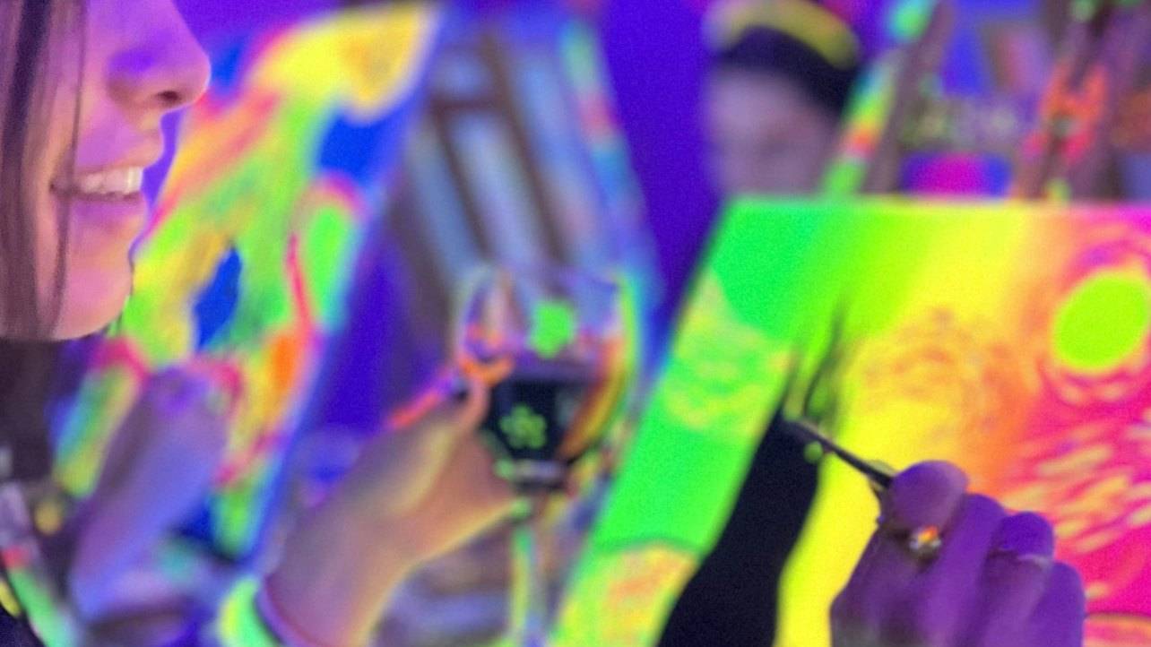 巴塞隆納螢光塗料和葡萄酒工作坊