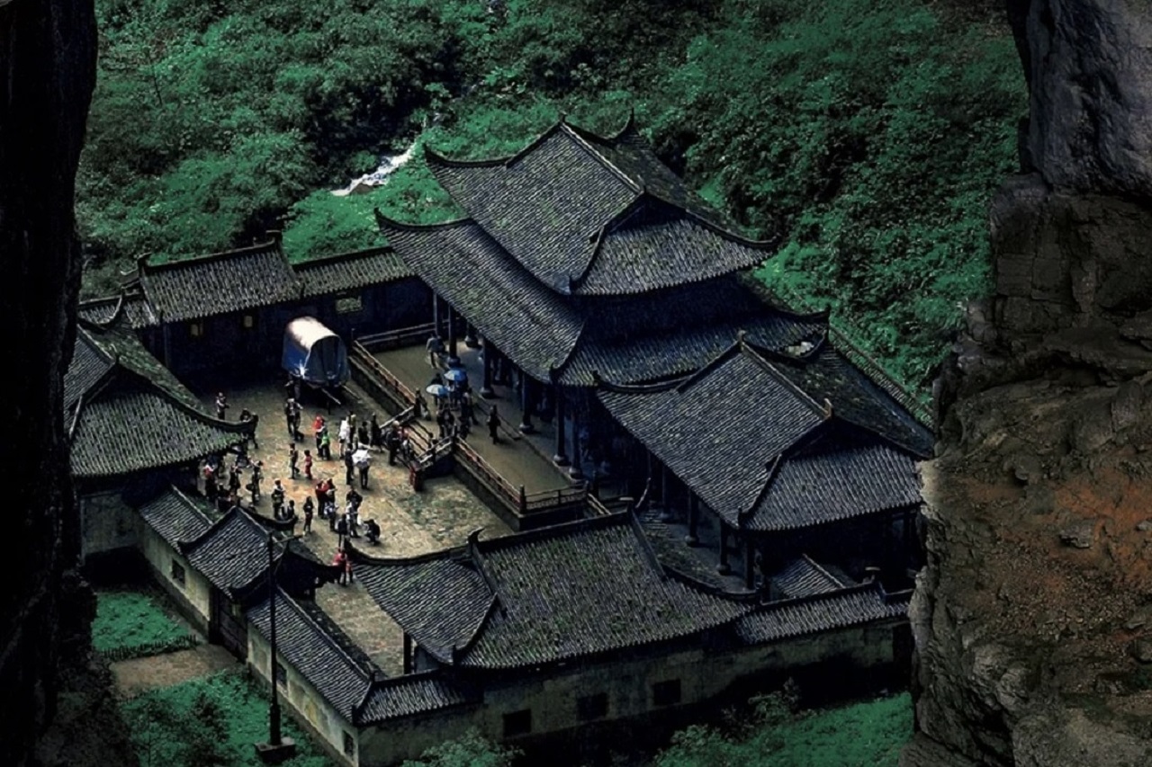 重慶武隆大足私家團3日遊（武隆天生三橋+仙女山森林公園+大足石刻+烏江觀景+洪崖洞+重慶經典市區景點+品質酒店）