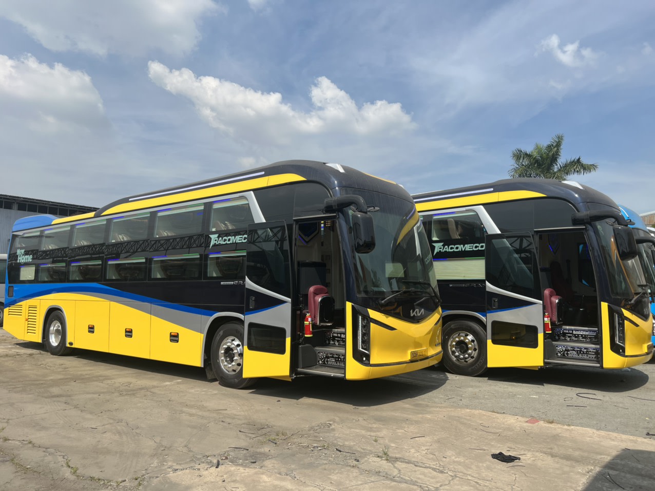 Ho Chi Minh - Gia Lai Sleeper Bus by Kinh Dien Hong