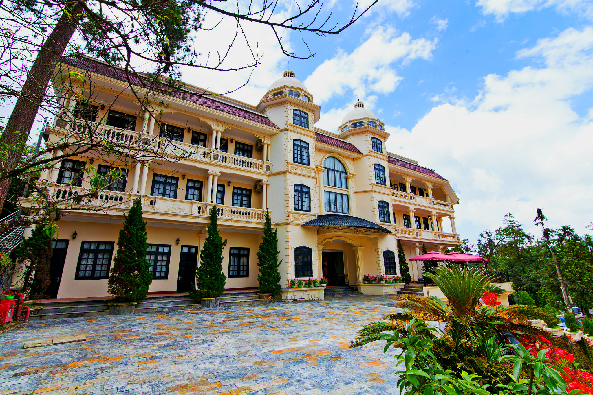 Combo 3D2N Sapa Retreat 3-Star Hotel & Transport from Hanoi