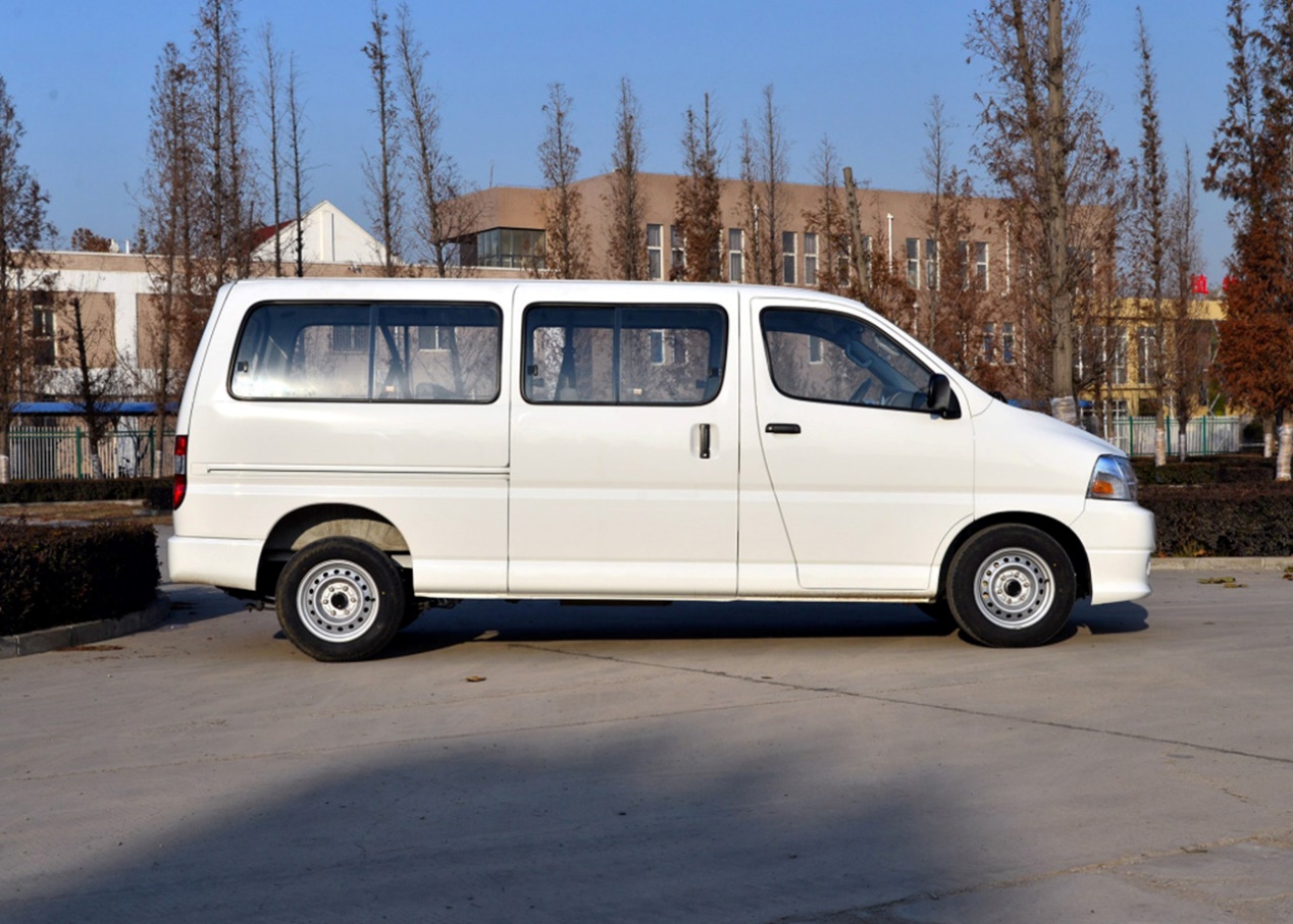 9座舒適商務車 9座舒適商務車