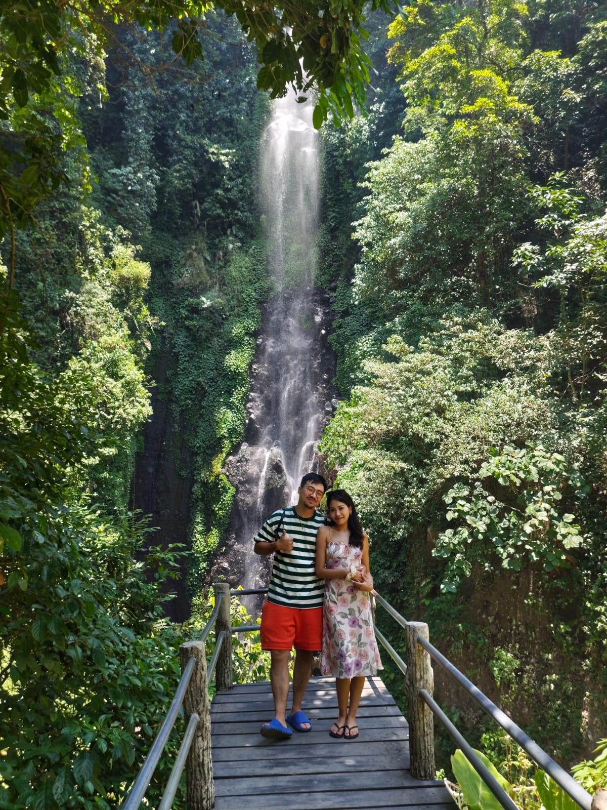 Taman Safari野生動物園 & Putuk Truno瀑布私人遊
