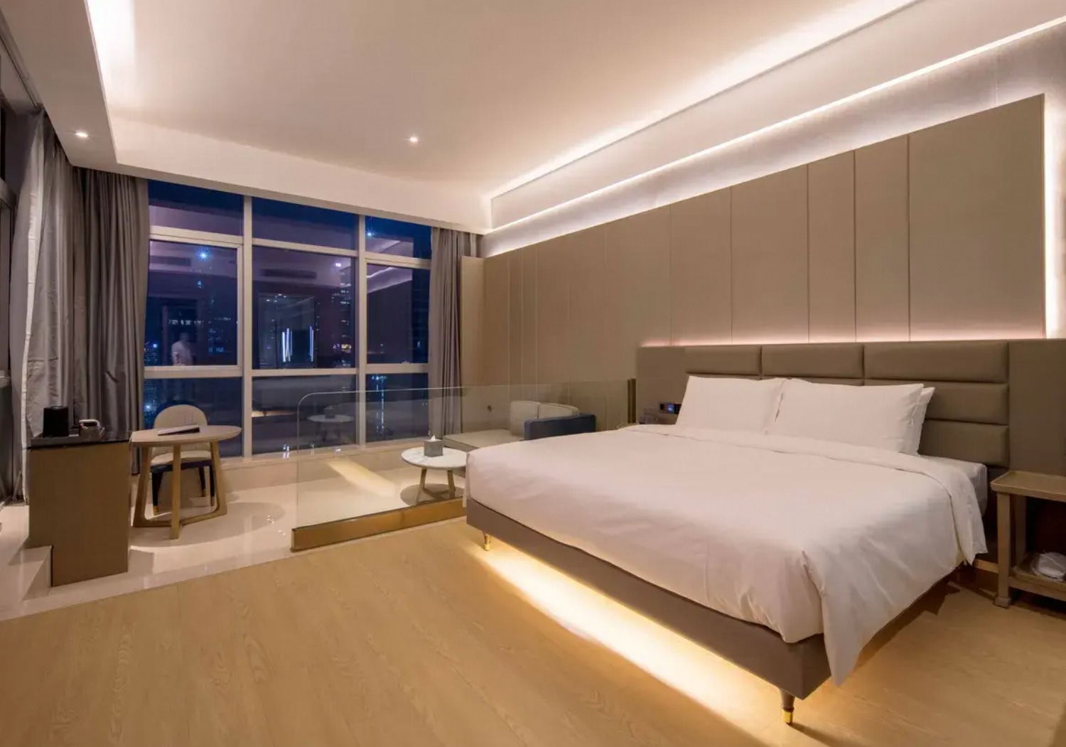 Luxury King Room Reference Image