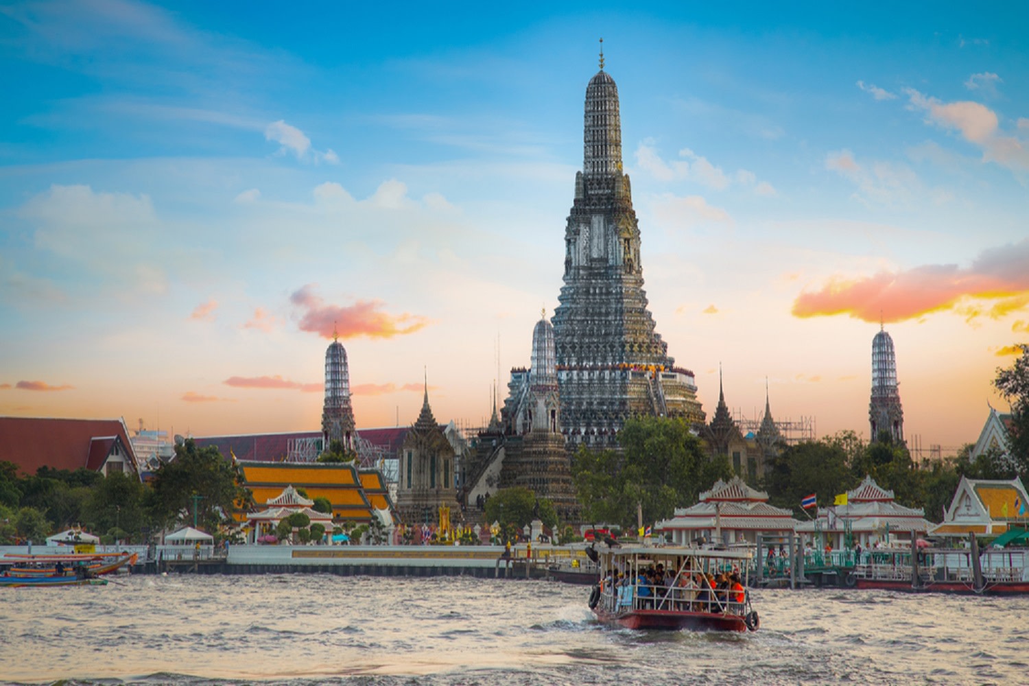 Bangkok Wat Pho & Wat Arun Guided Walking Tour