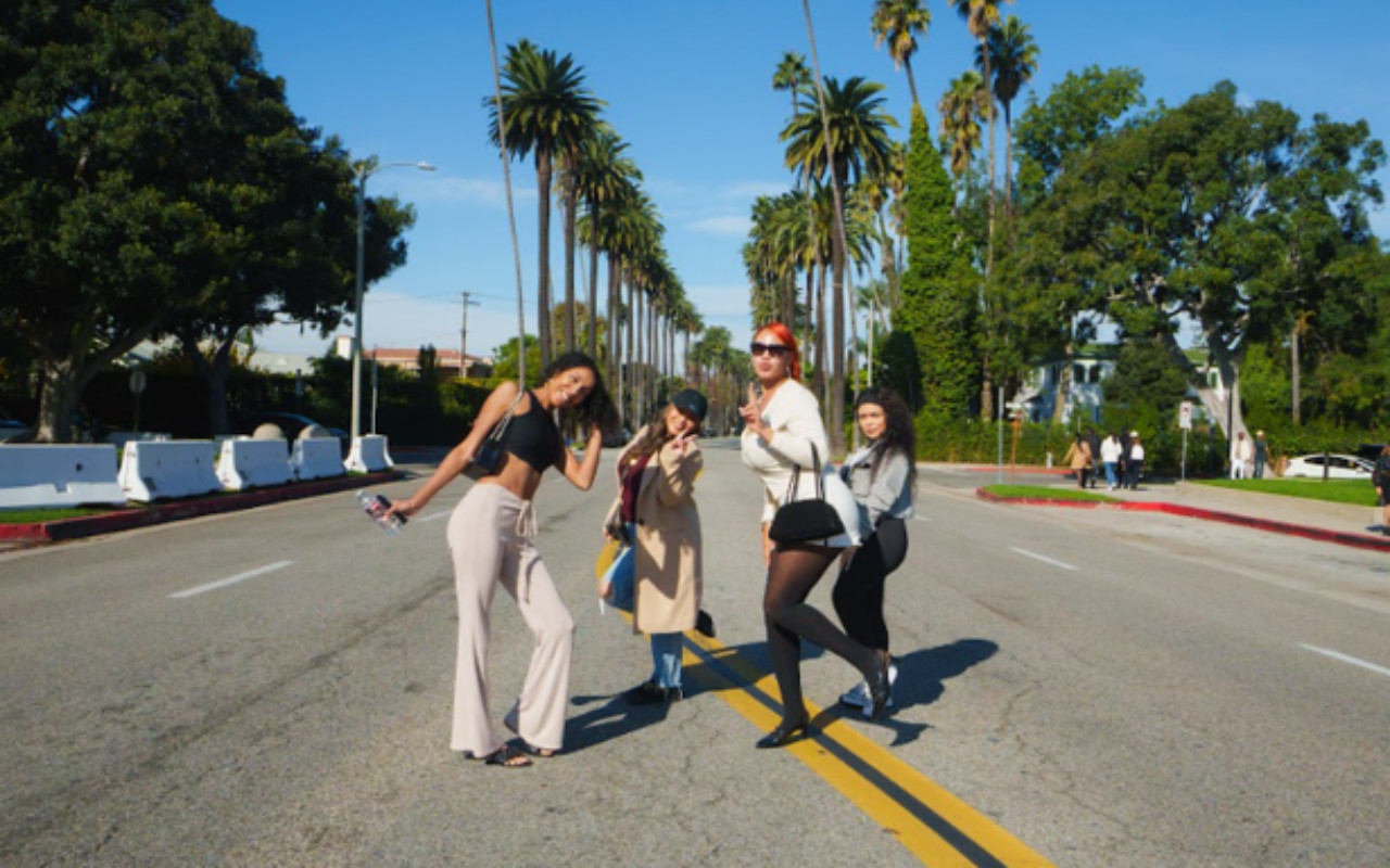 與親朋好友一同探索 90210 的迷人魅力，享受專屬客製化行程。