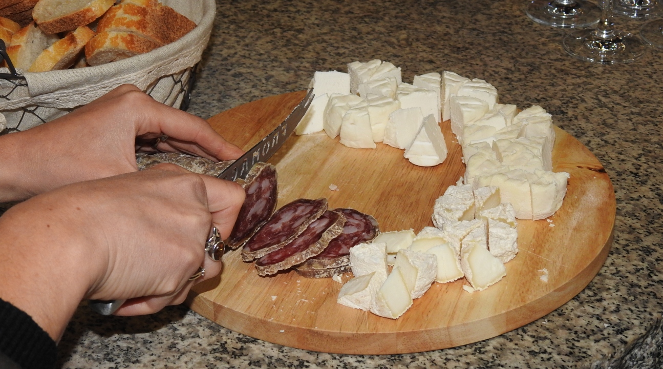 [SALE] Rhône Valley Cheese and Wine Half Day Tour from Lyon Sale 12