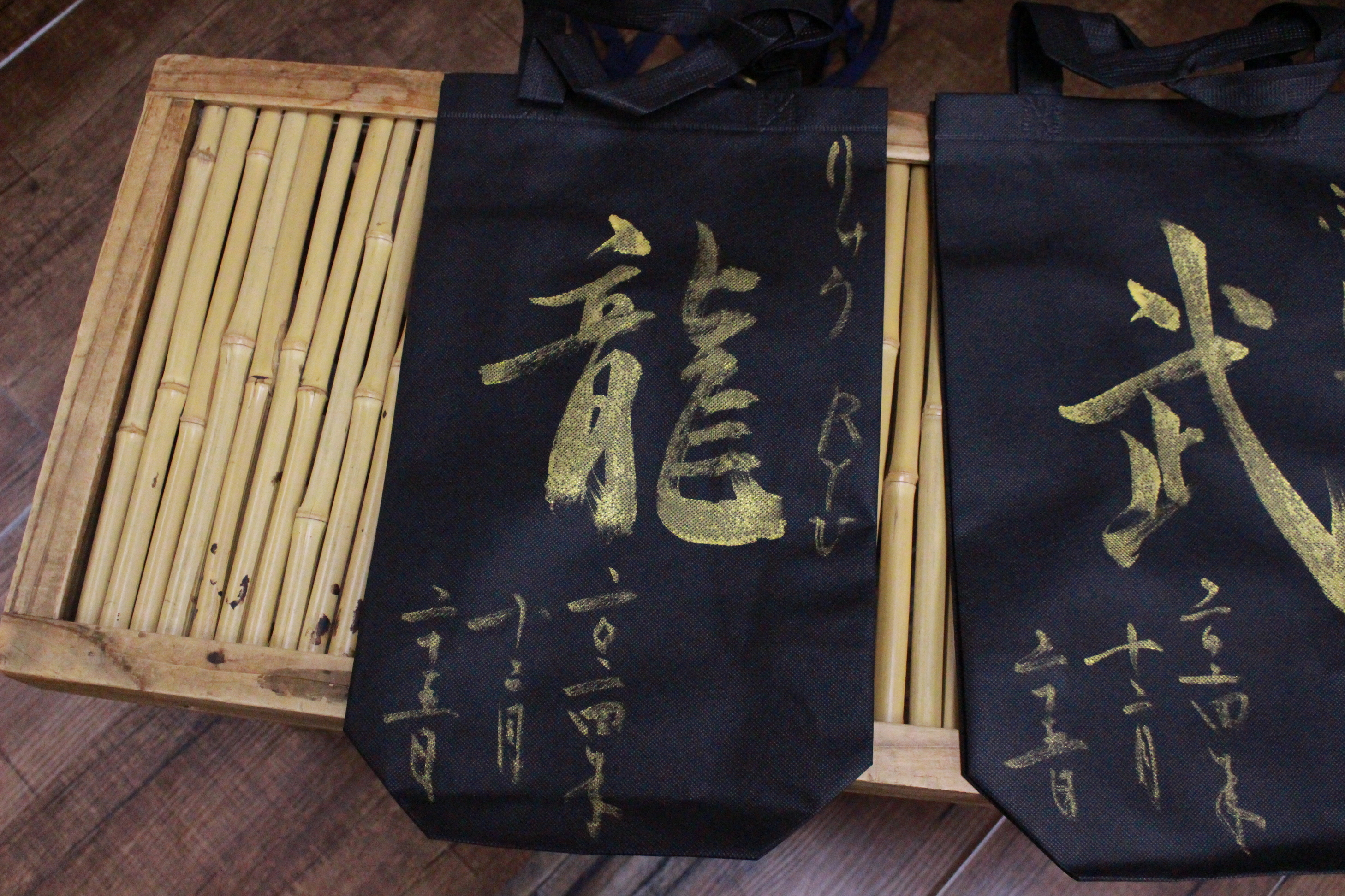 在大阪學習武士道和禪宗的武士書法