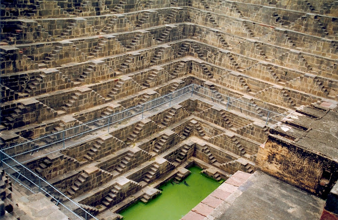 Transfer Between Agra and Jaipur via Fatehpur Sikri and Stepwell