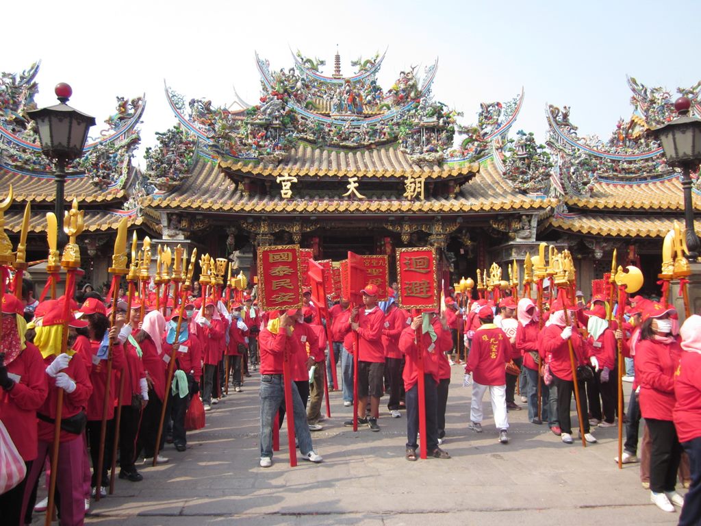 Puppet Theater & Beigang Old Street Charter Day Tour in Yunlin