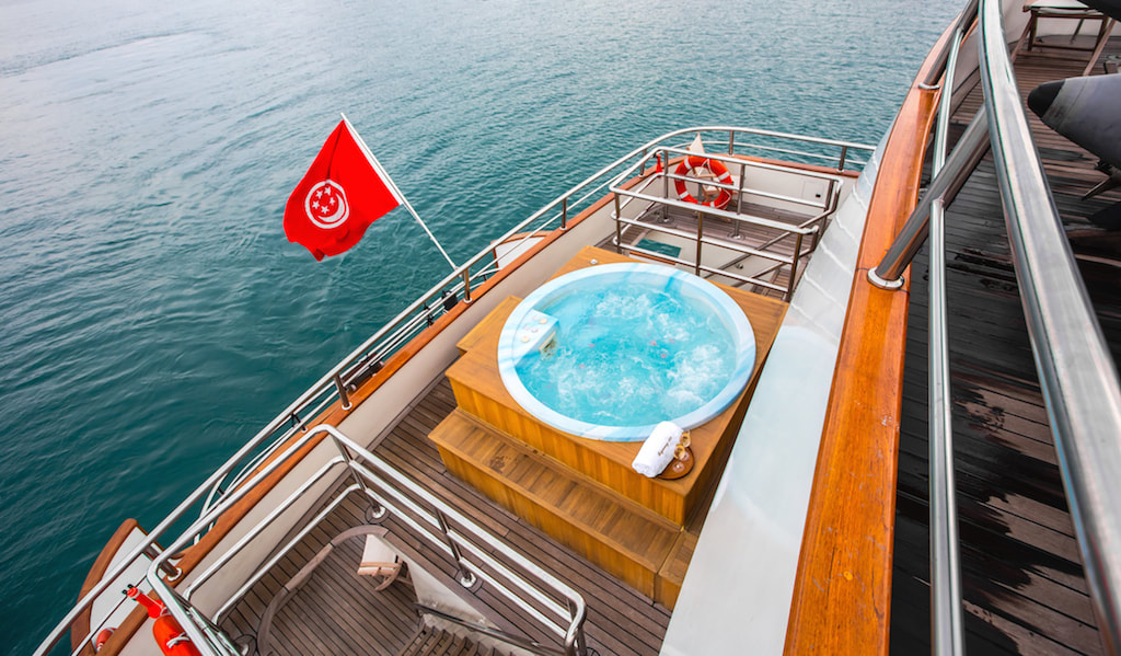 Valencia Yachts SG 的豪華超級遊艇“海洋之星”遊輪