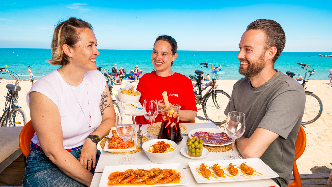 Private tapas bike tour in Barcelona