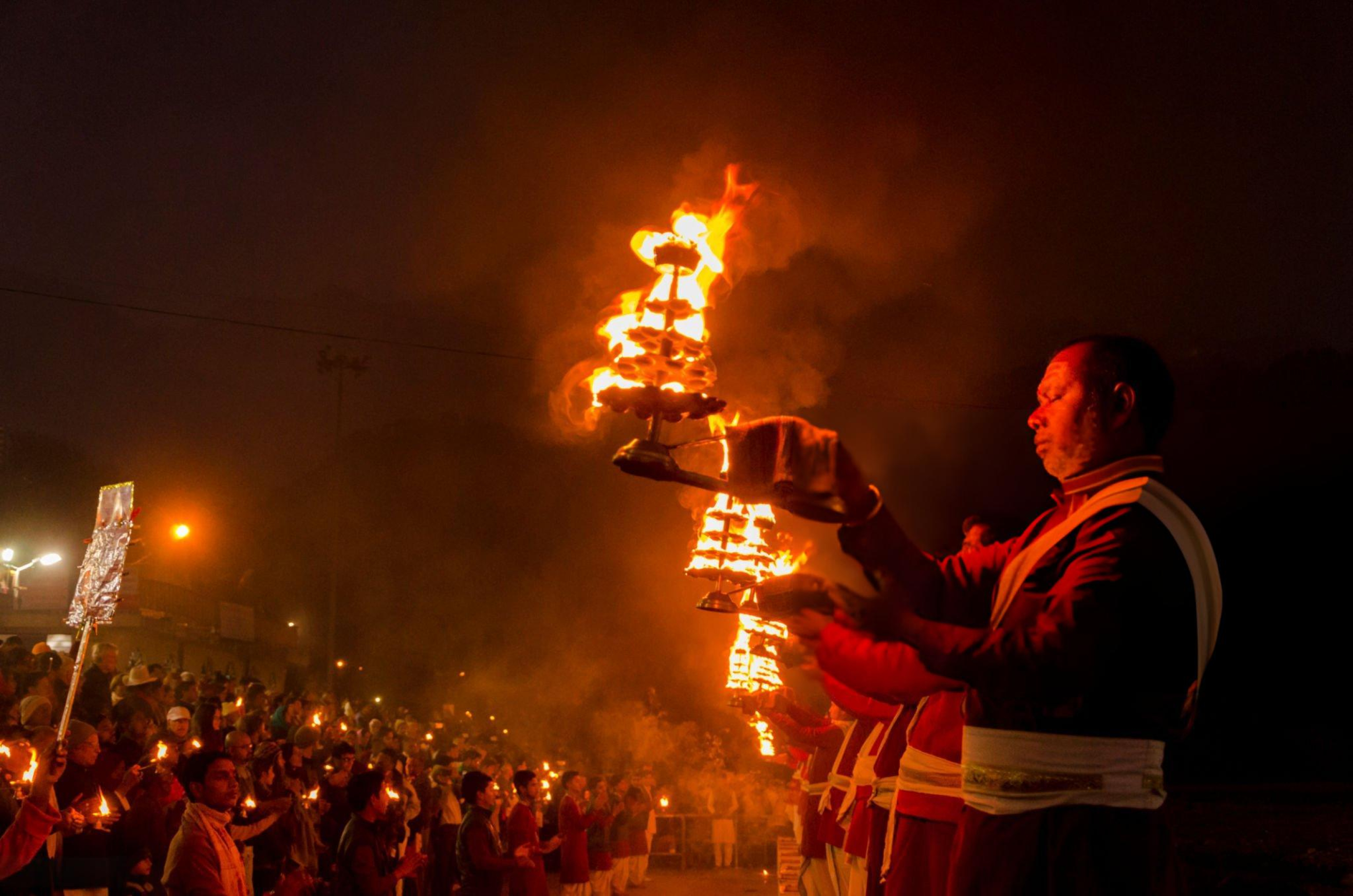 Rishikesh Night Walking Tour (2 Hour Guided Experience with a Local)