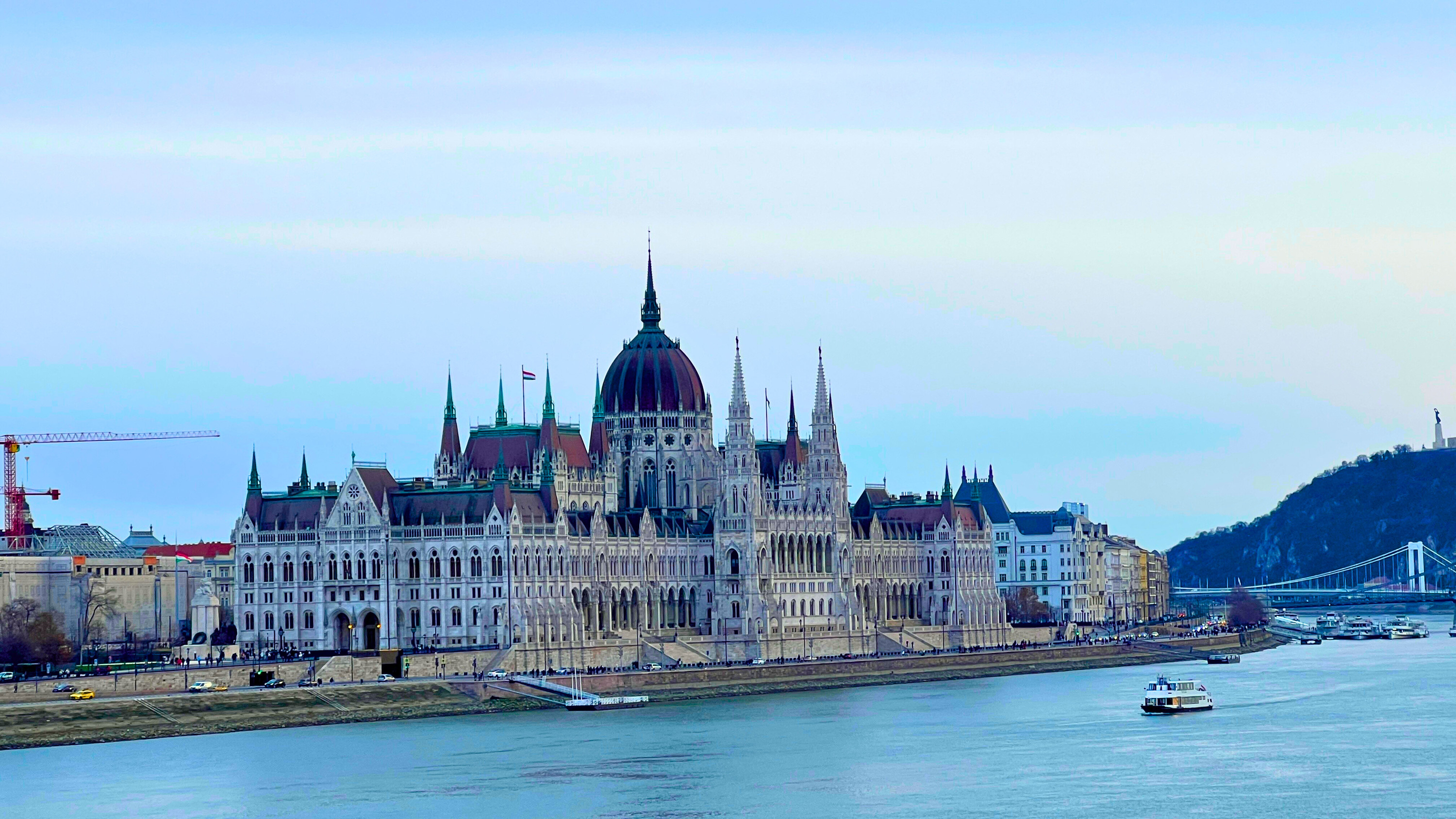 Vienna to Budapest Day Tour – Culture, Landmarks & River Views