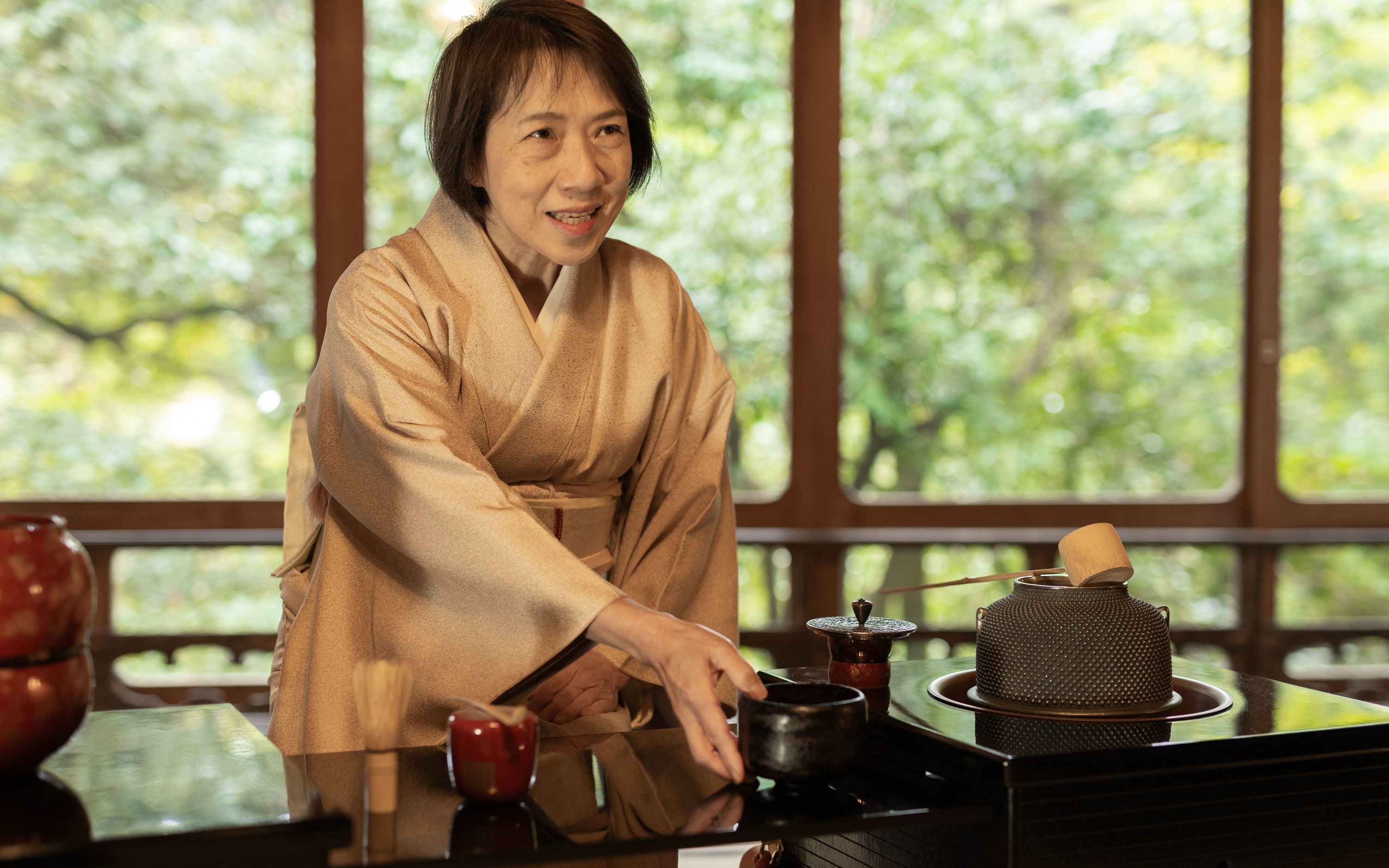 Yamanaka Lacquerware Elegant Tea Ceremony in Samurai Residence