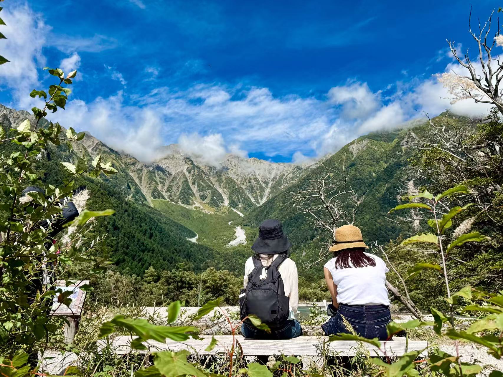 秋日穗高連峰(小梨平露營地) 秋日穗高連峰(小梨平露營地)
