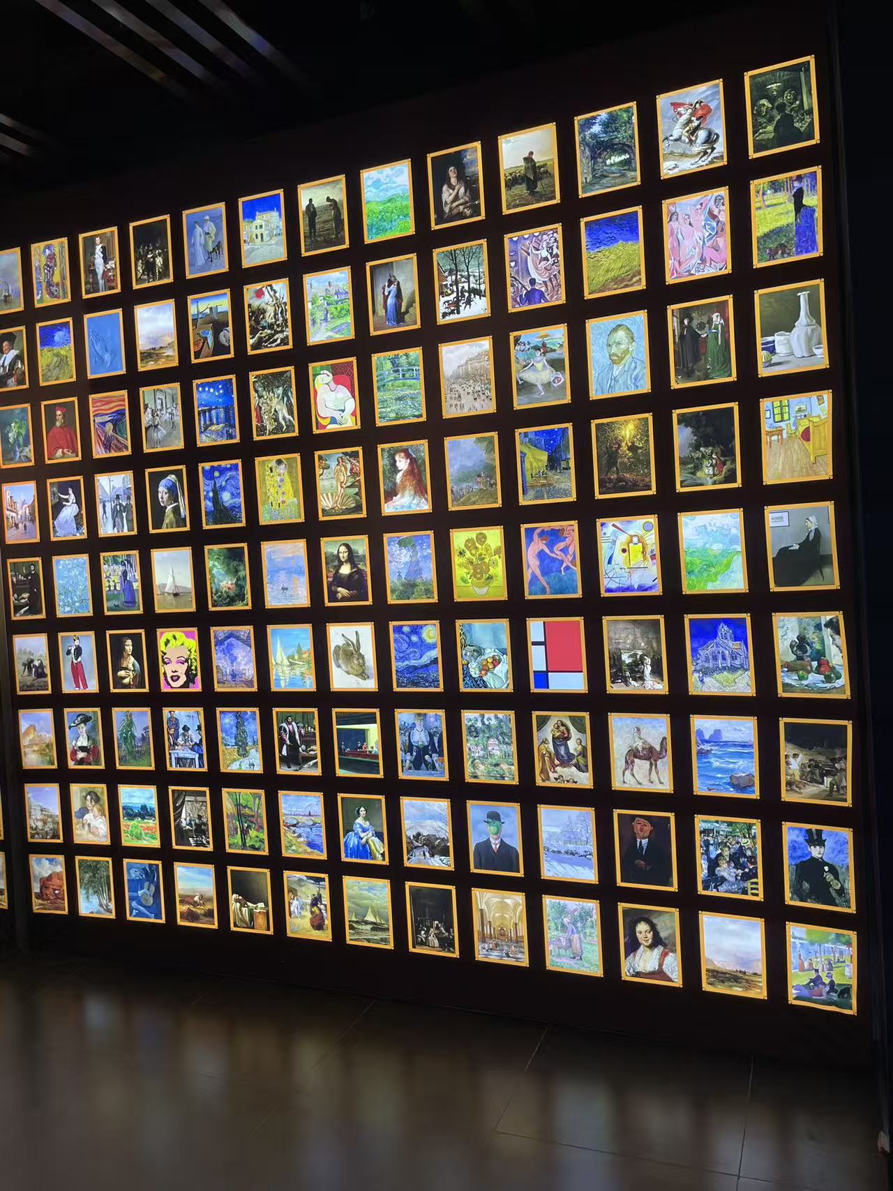 藝術星光牆,百幅世界名畫微縮展示,一站式打卡藝術史高光時刻 藝術星光牆,百幅世界名畫微縮展示,一站式打卡藝術史高光時刻