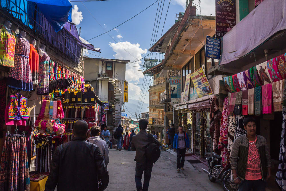 Walk and Explore Manali City: Guided Tour by Foot