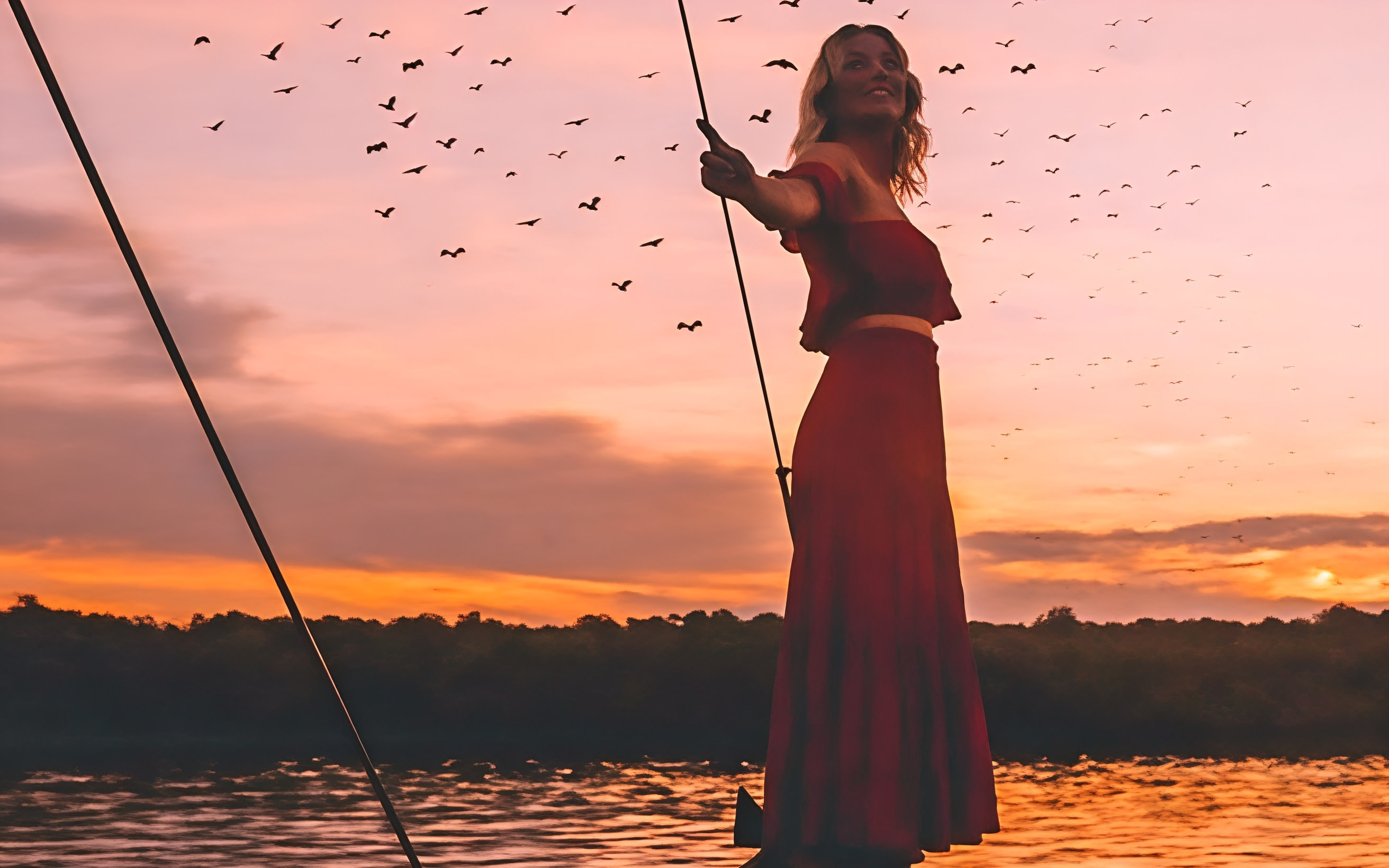 Labuan Bajo Island Hopping & Sunset Snorkeling With Open Deck Boat