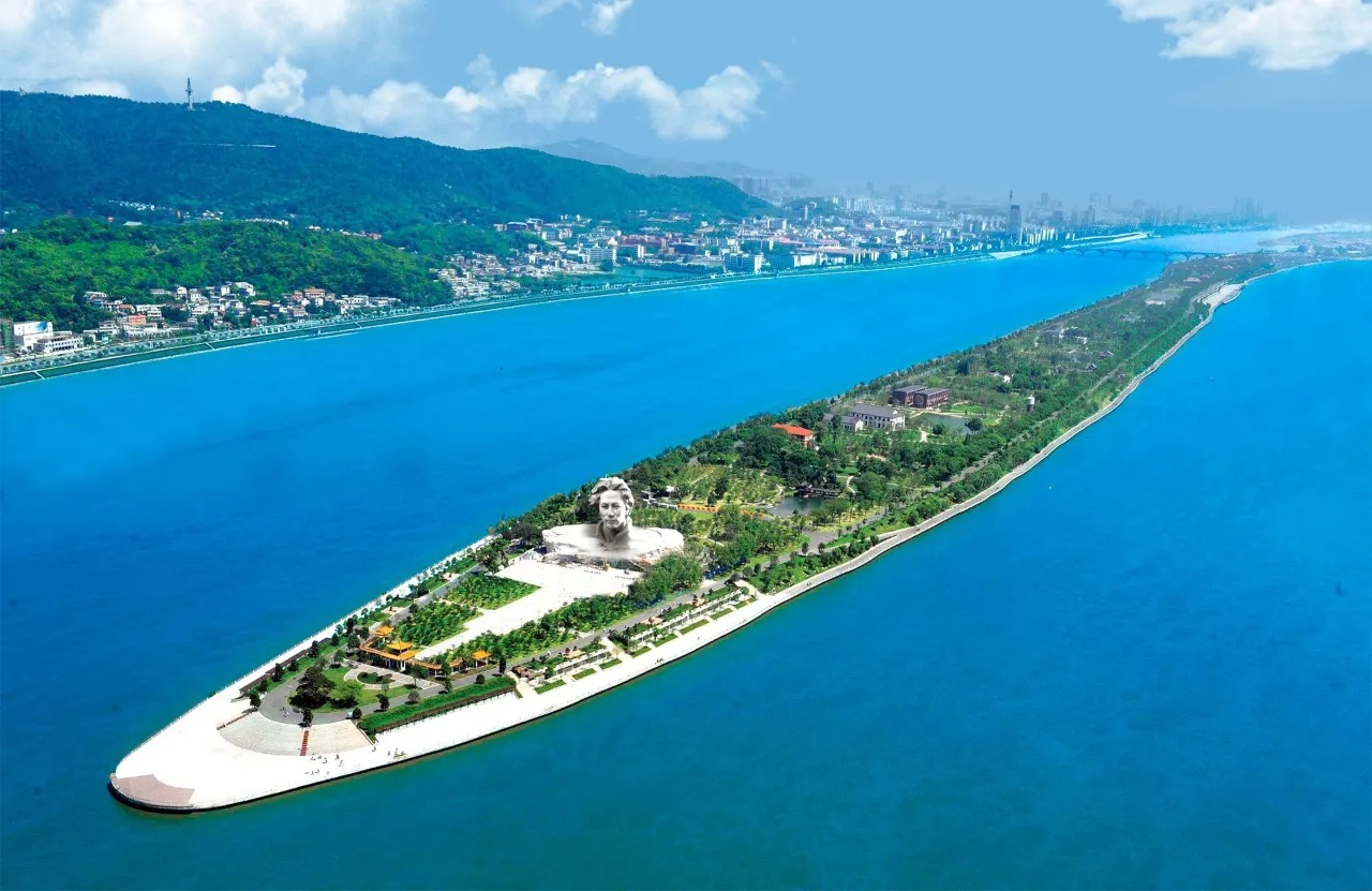 [Near May First Square] Elegant Hotel Package near May First Square and Helong Stadium, Changsha