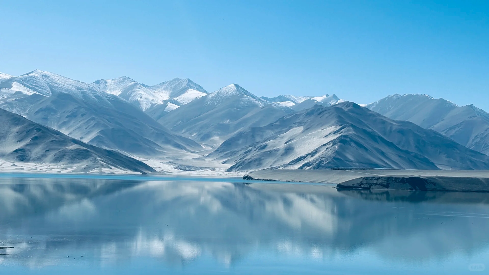 The White Moonlight on the Pamir Plateau - Baisha Lake