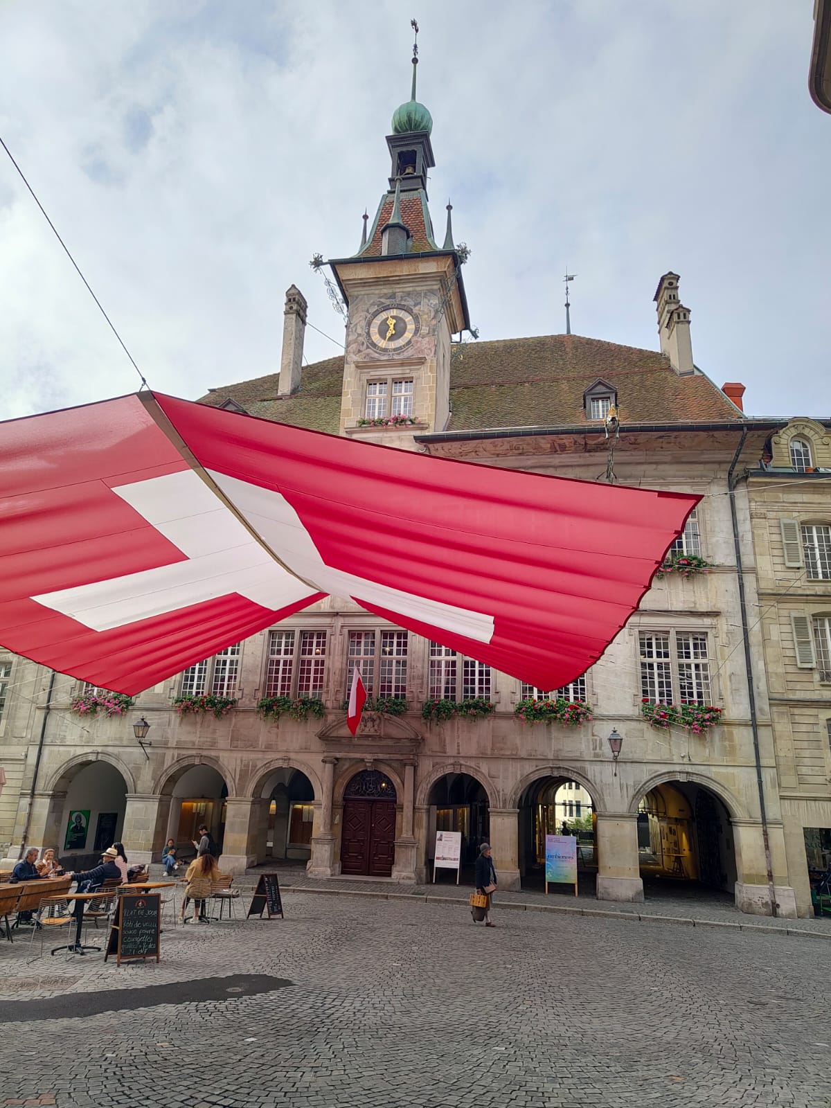Lausanne Food Walking Tour with Full Meal