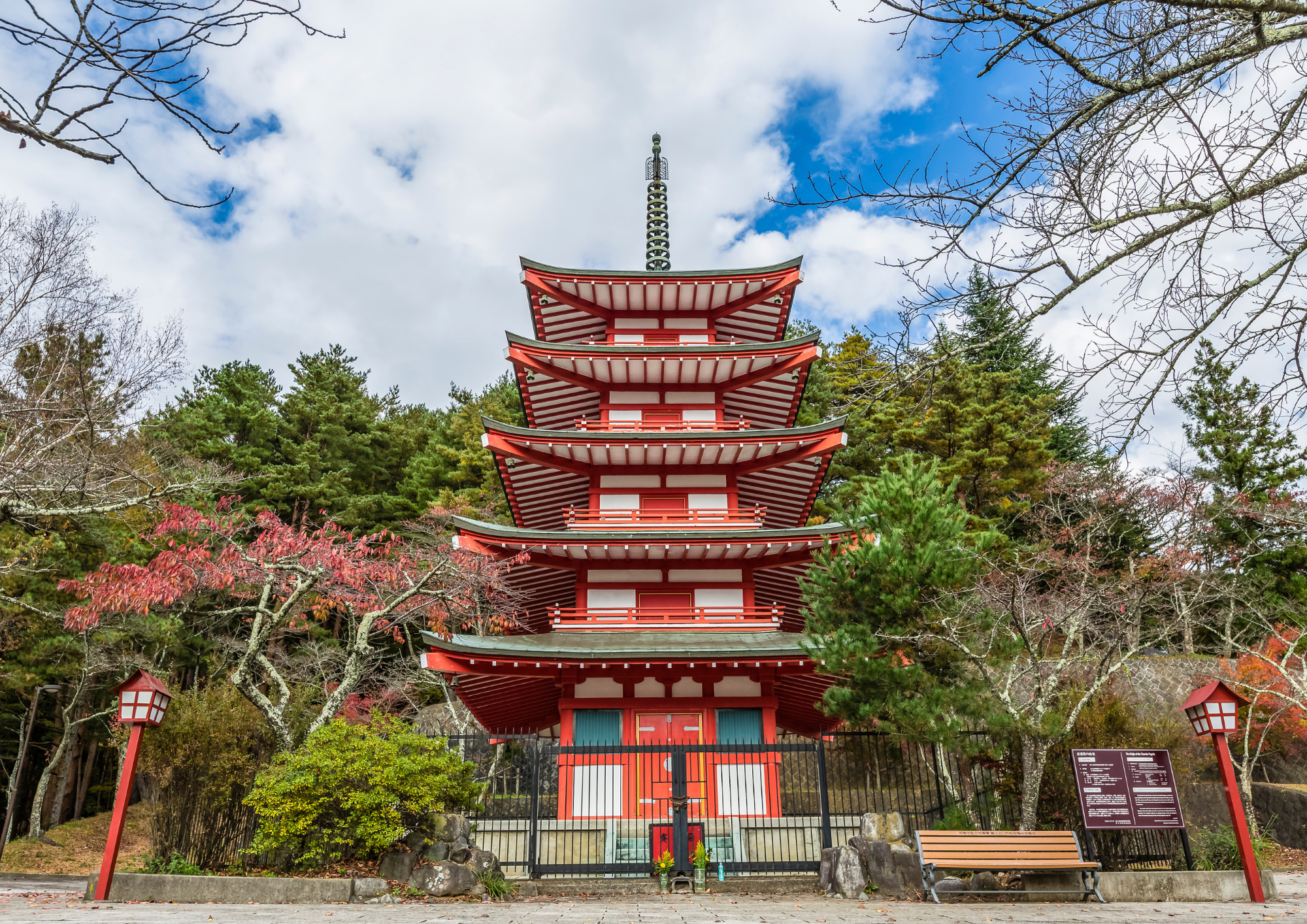 Fuji Mountain Views & Kikyō Shingen Mochi All-you-can-pack Tour