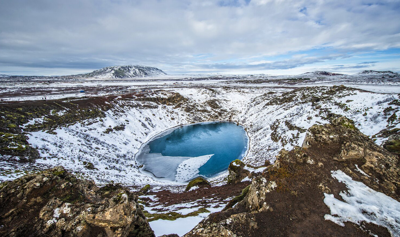 Iceland Golden Circle Blue Lagoon Day Tour: Crater Lake, Geyser, Golden Waterfall (including comfortable tickets)