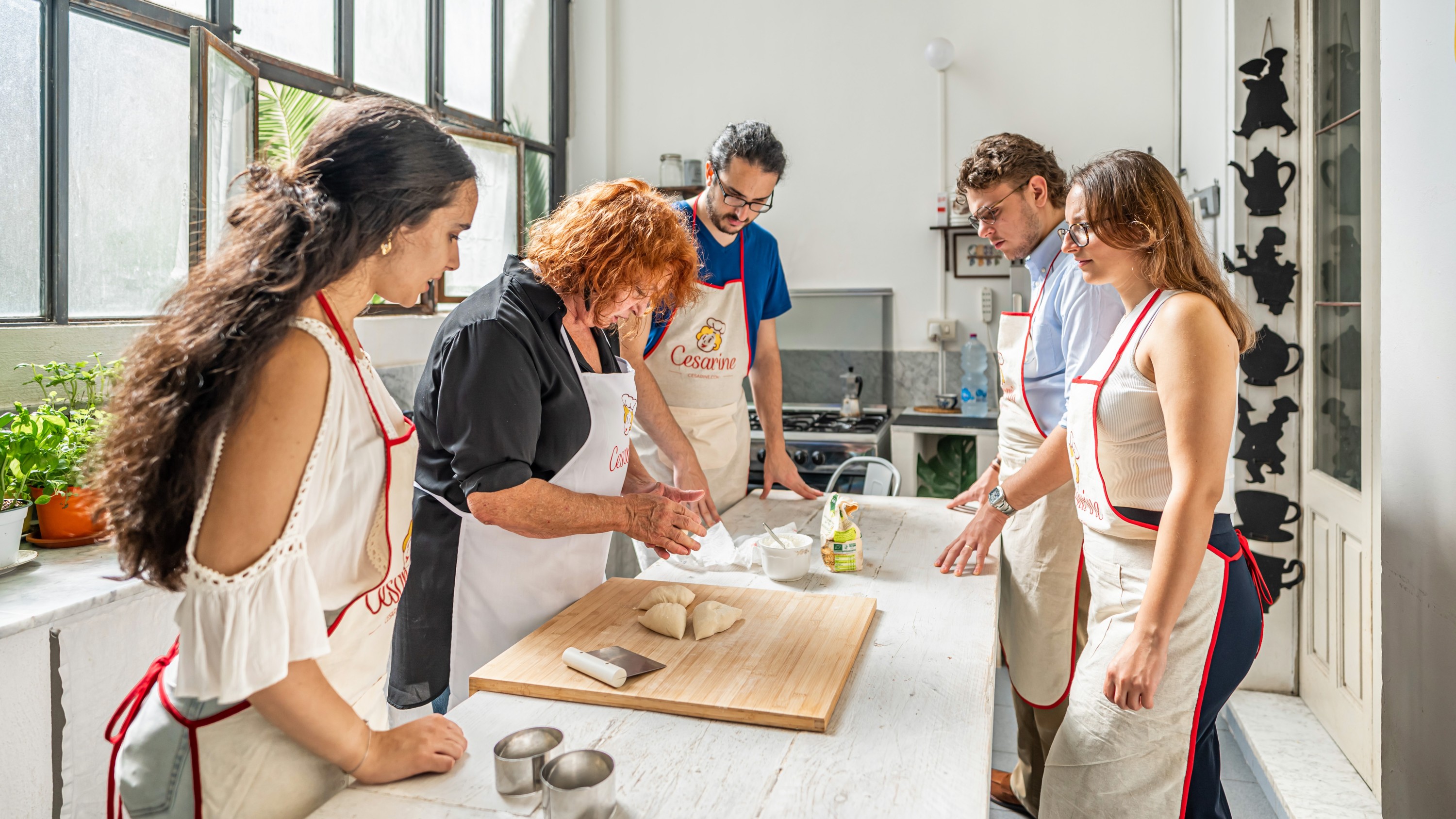 Pasta and tiramisu cooking class in Catania