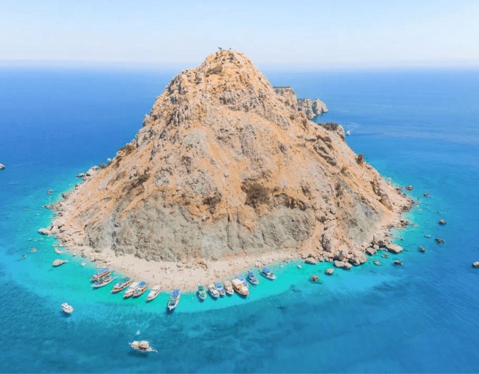 Suluada Island Boat Tour with Lunch and Round Transfer