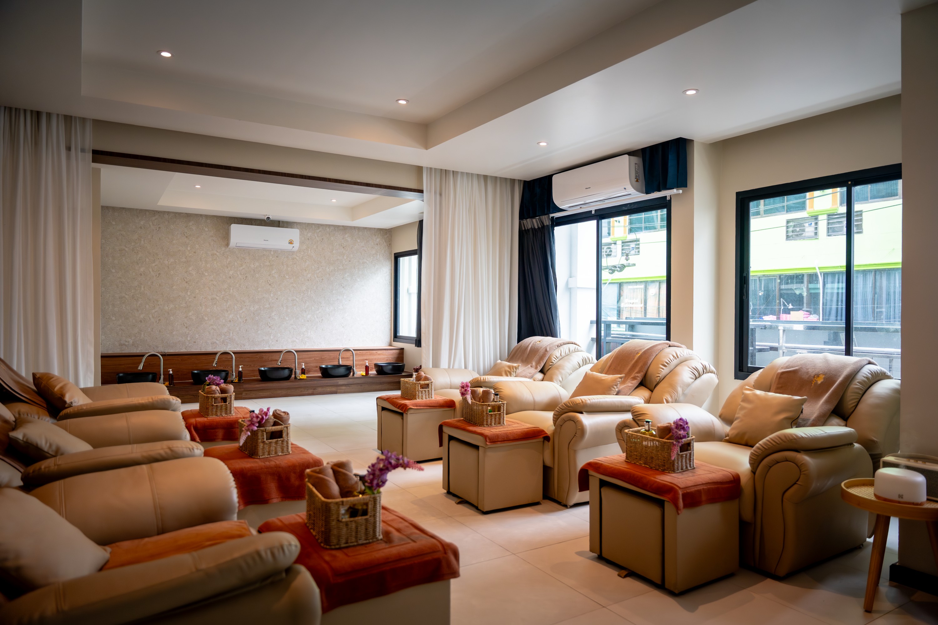 2樓,足部按摩 2樓,足部按摩