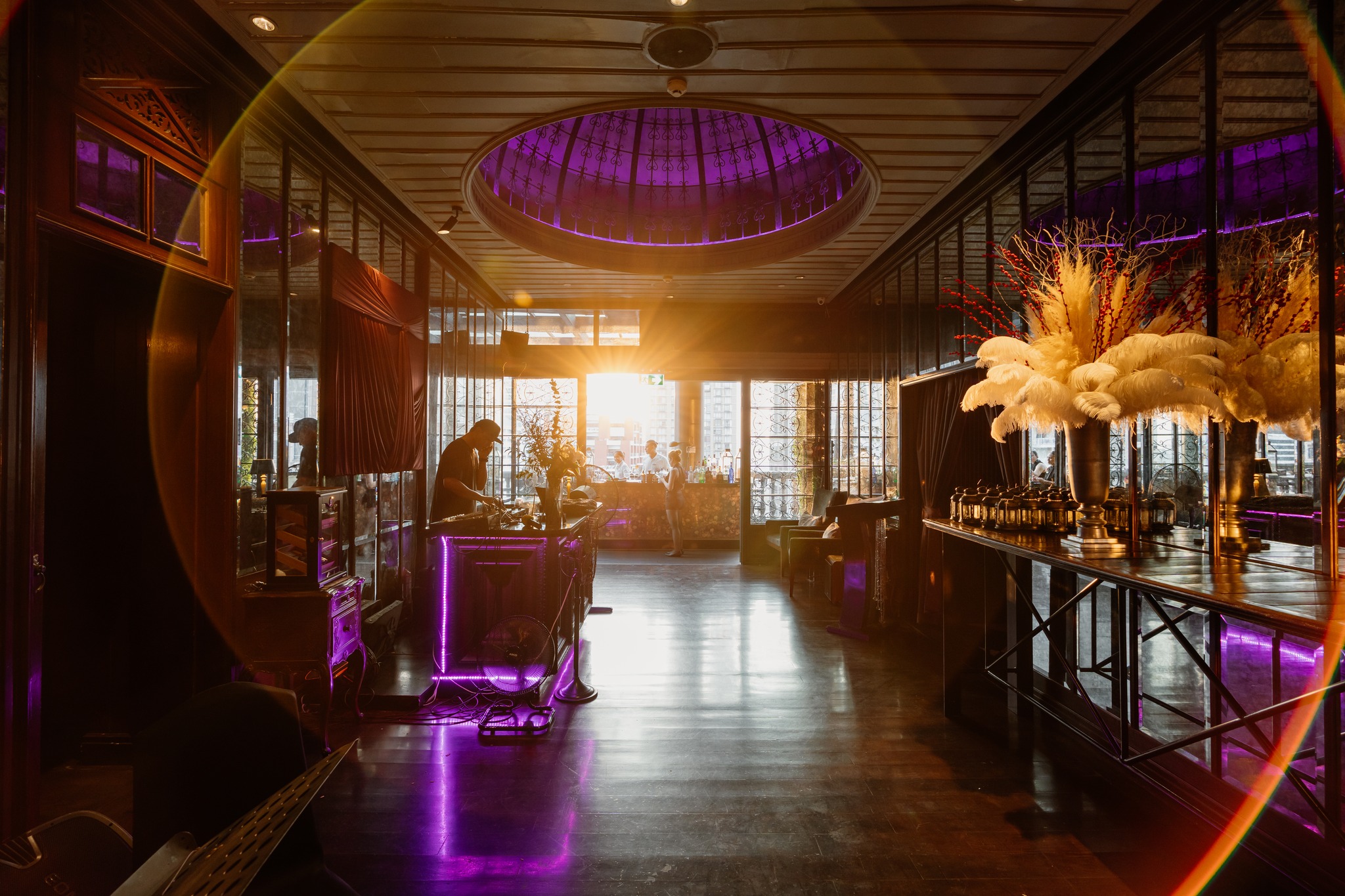 曼谷繆斯酒店 (Hotel Muse Bangkok) 的 Speakeasy 屋頂酒吧