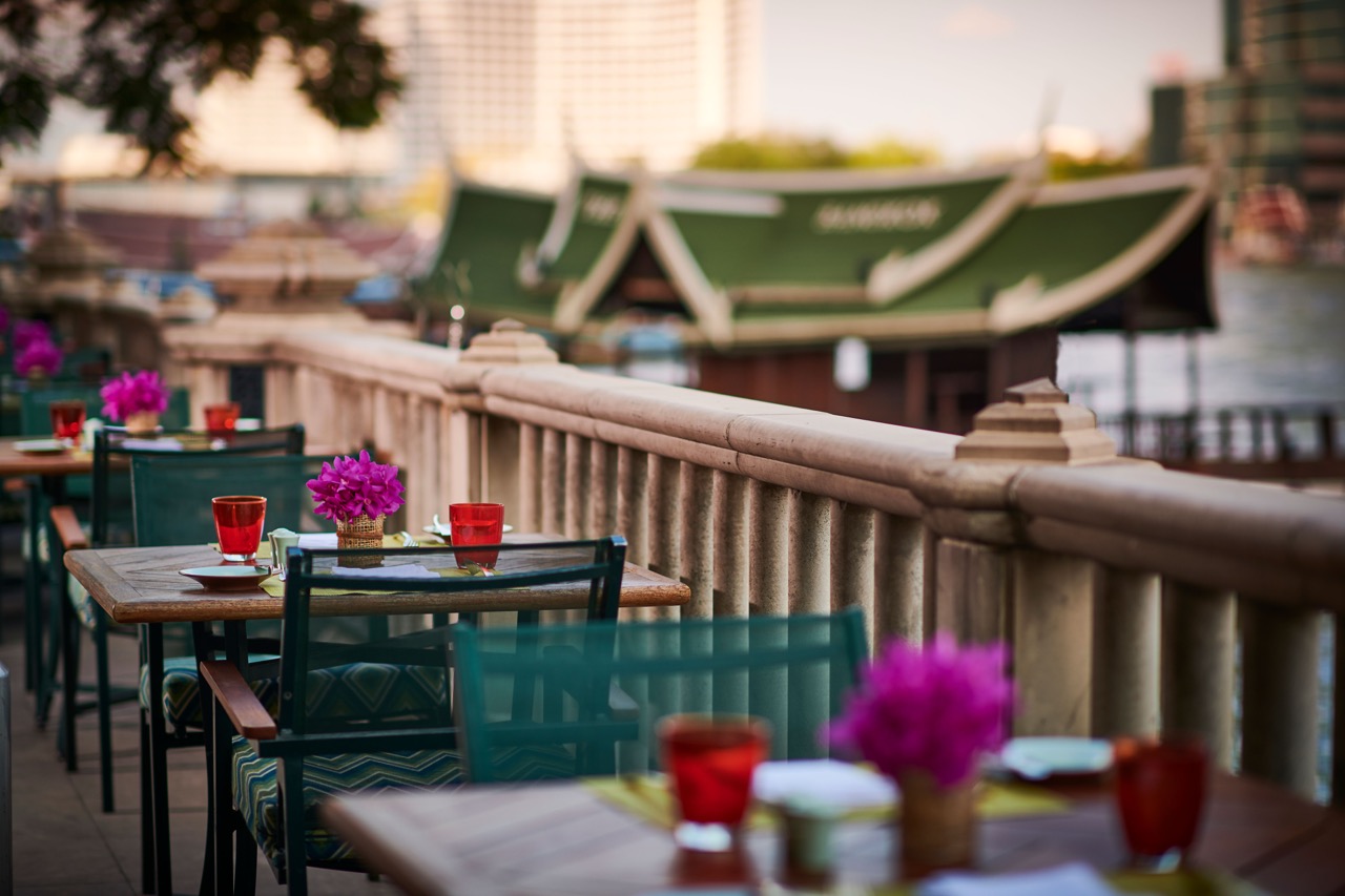 曼谷半島酒店河畔咖啡廳和露臺 (The River Cafe & Terrace at The Peninsula Bangkok)