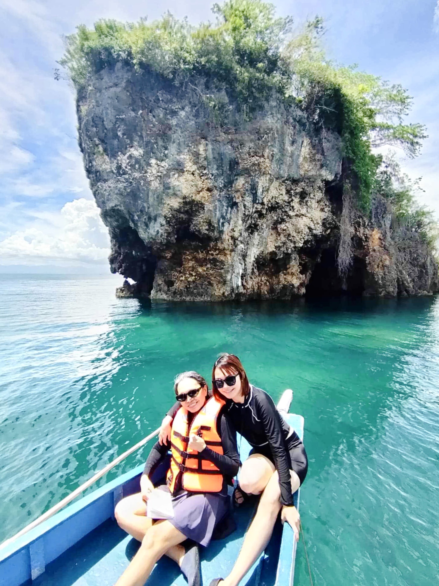 Guimaras Island-Hopping Tour and Top Attractions