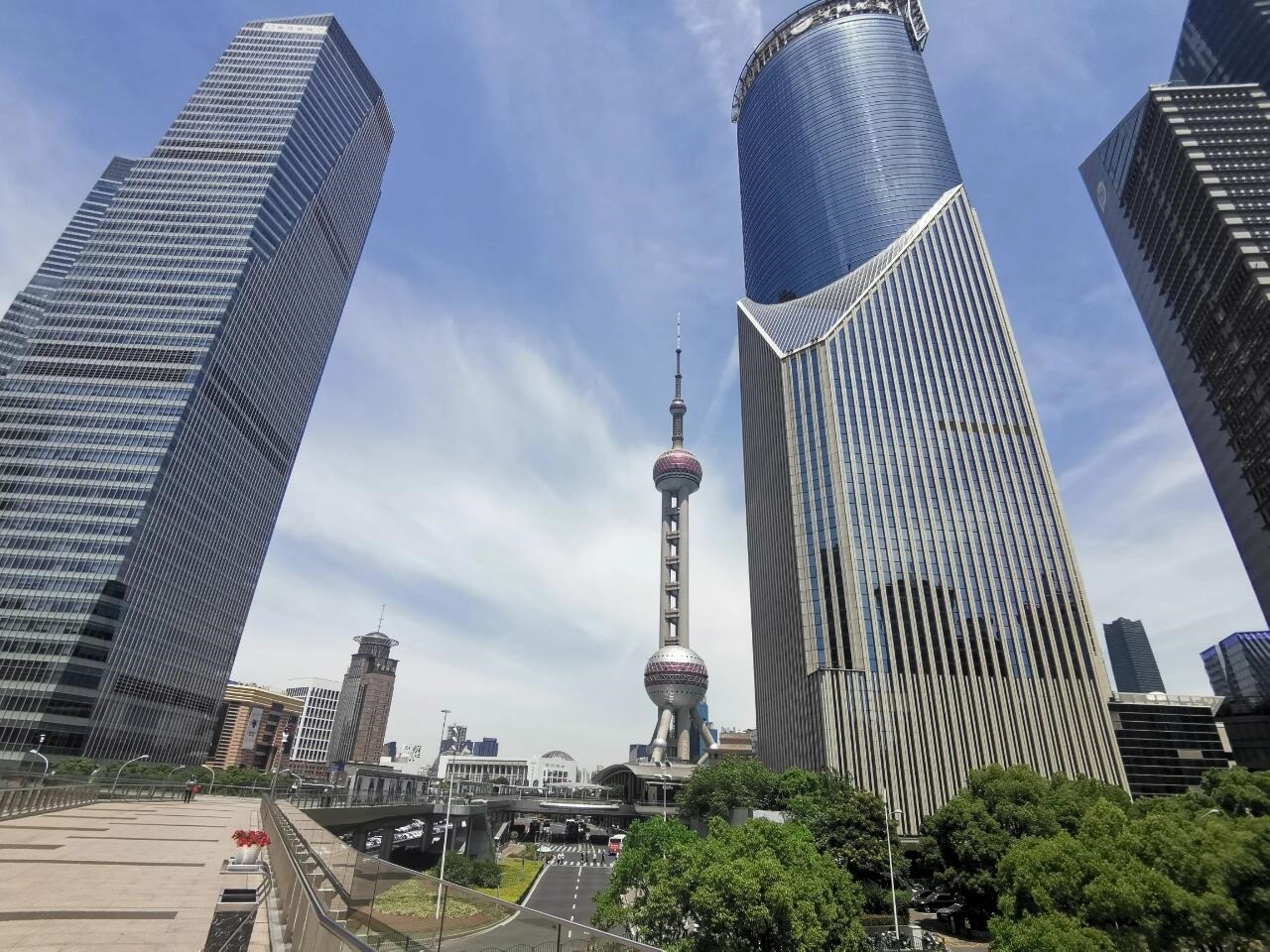 杭州往返上海金茂大廈一日遊（金茂大廈俯瞰浦東+城隍廟領略上海民俗風情+外灘+南京路步行街）
