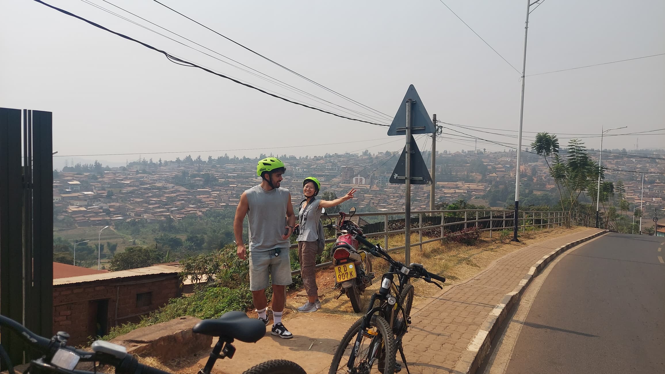 基加利電動自行車城市之旅 (Kigali E-Bike City Tour)