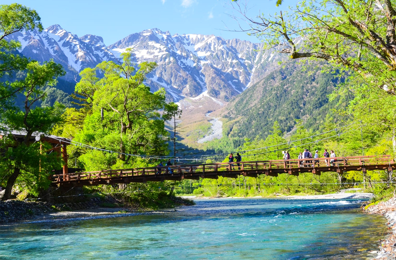 Run through the core landscape of Shanggaodi, and enjoy the green waters, green mountains and ancient bridges