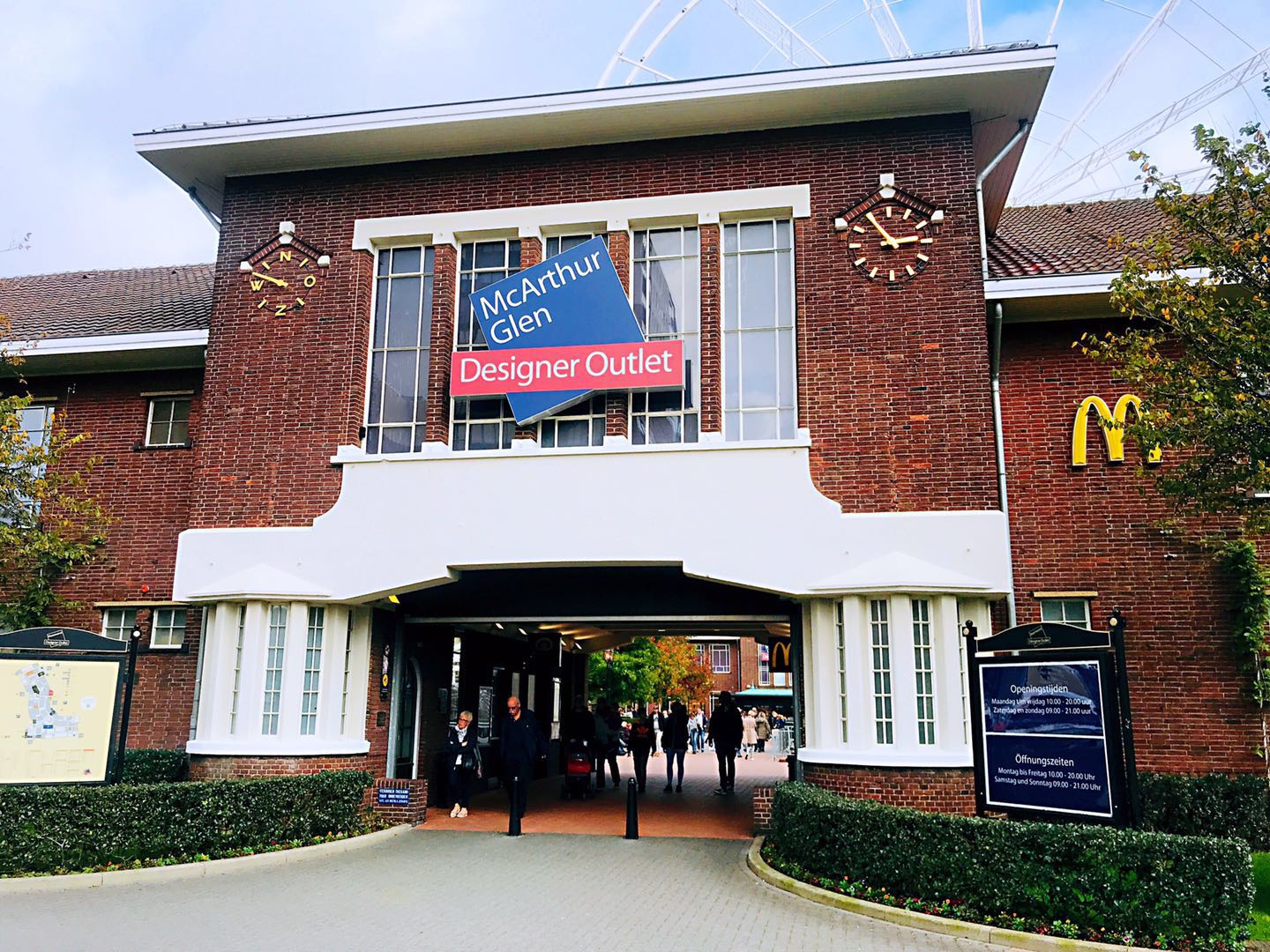 Roermond Designer Outlet Day Trip Incl. Fashion Voucher