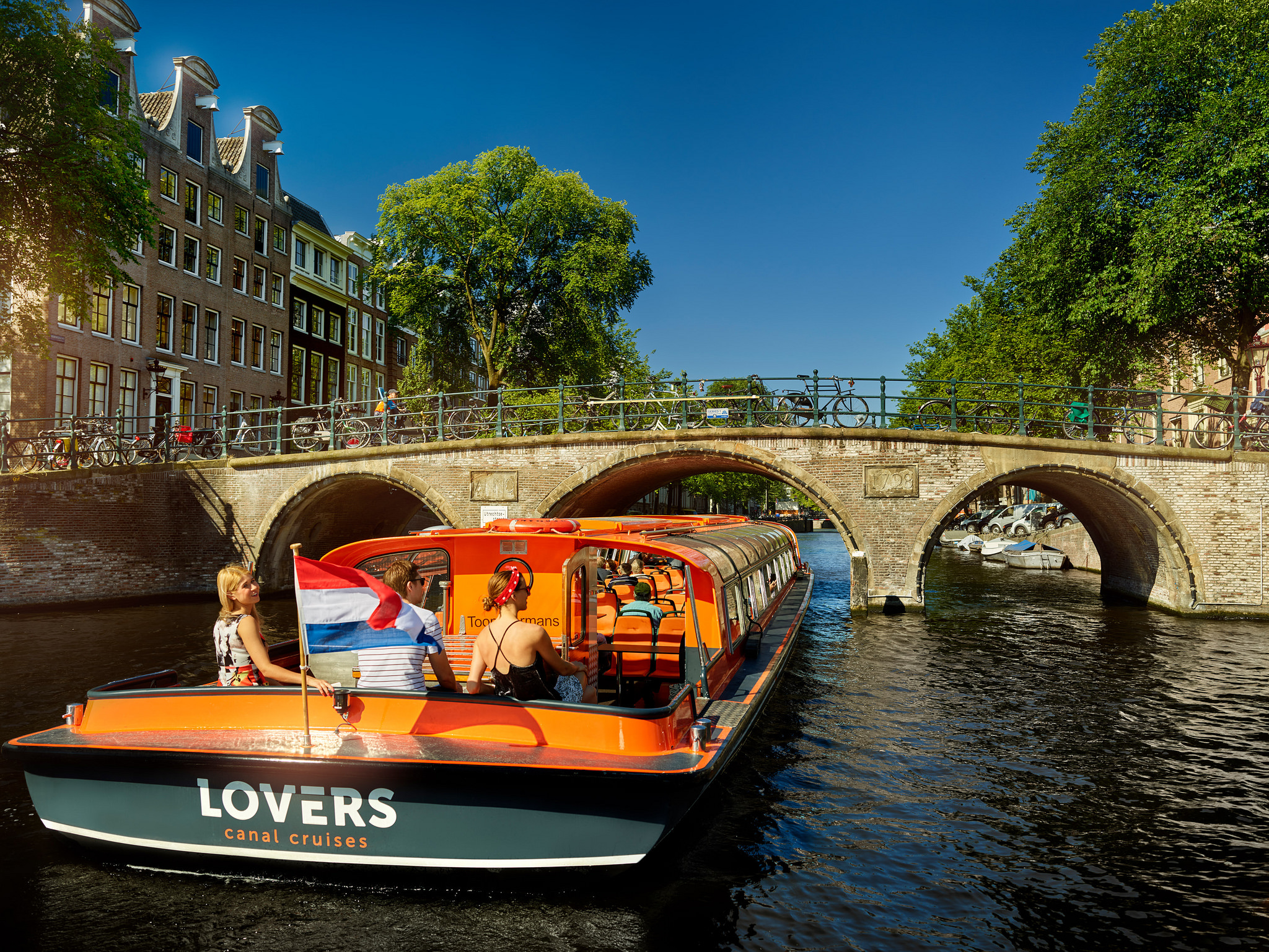 1 Hour Amsterdam Canal Cruise