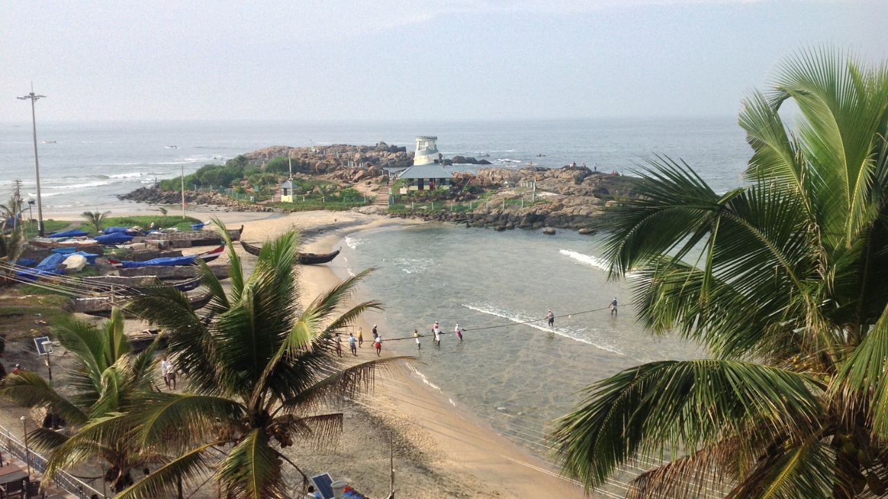 Kovalam: 3-Day Beach Tour with Lighthouse Beach Visit
