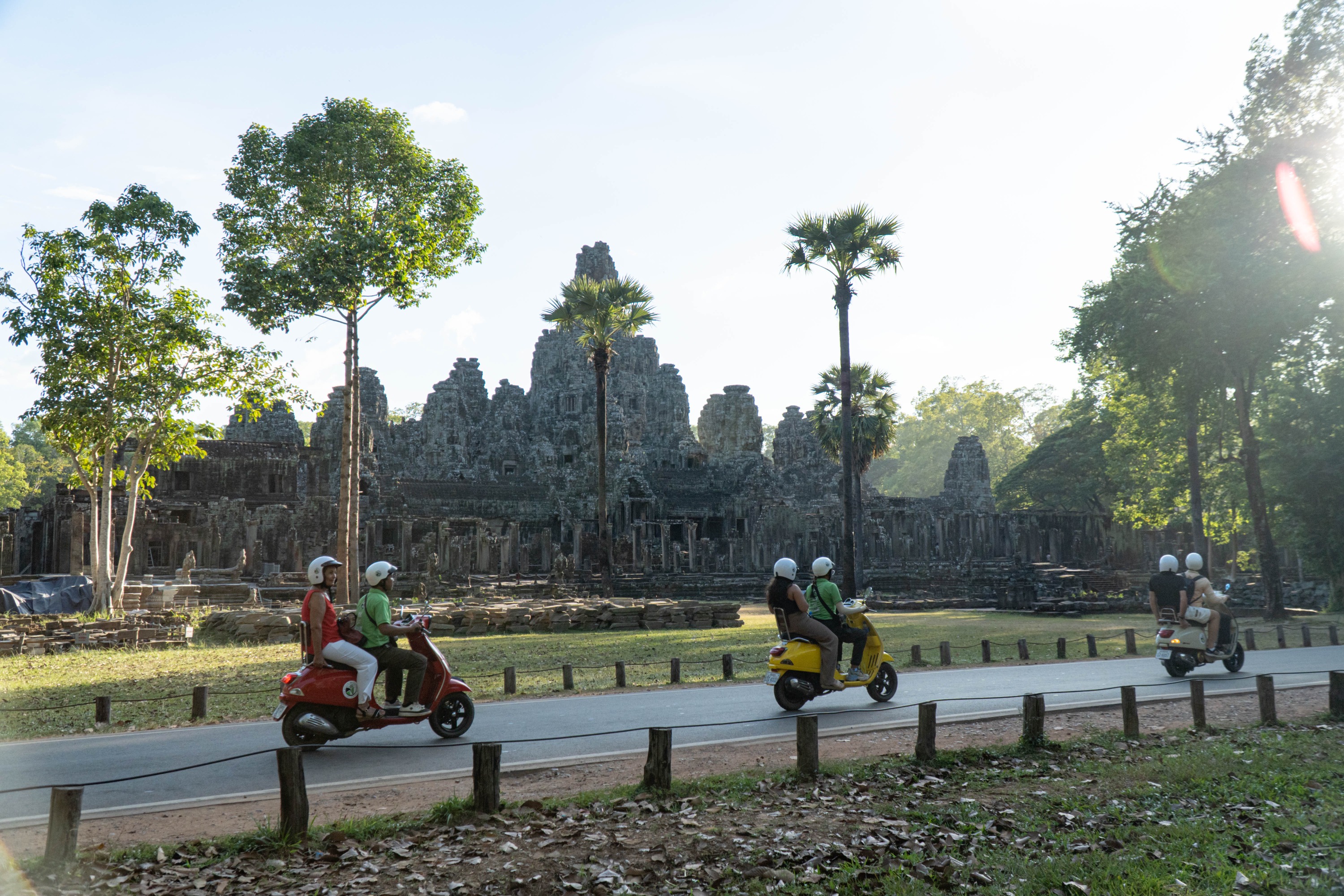 Angkor Twilight & Boat Vespa Adventure