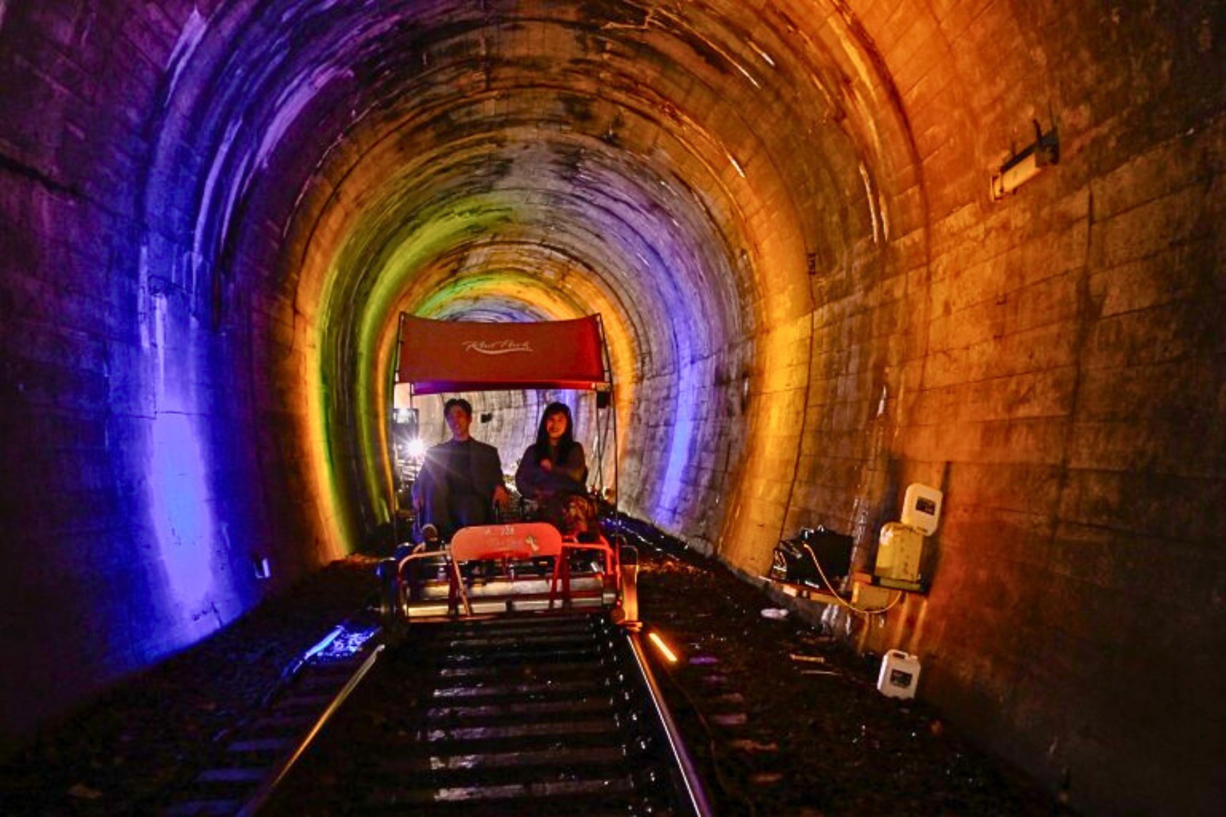 江村鐵路自行車/ 斜坡滑車/ 草泥馬牧場/ 採摘水蜜桃/ 樂高樂園 一日遊