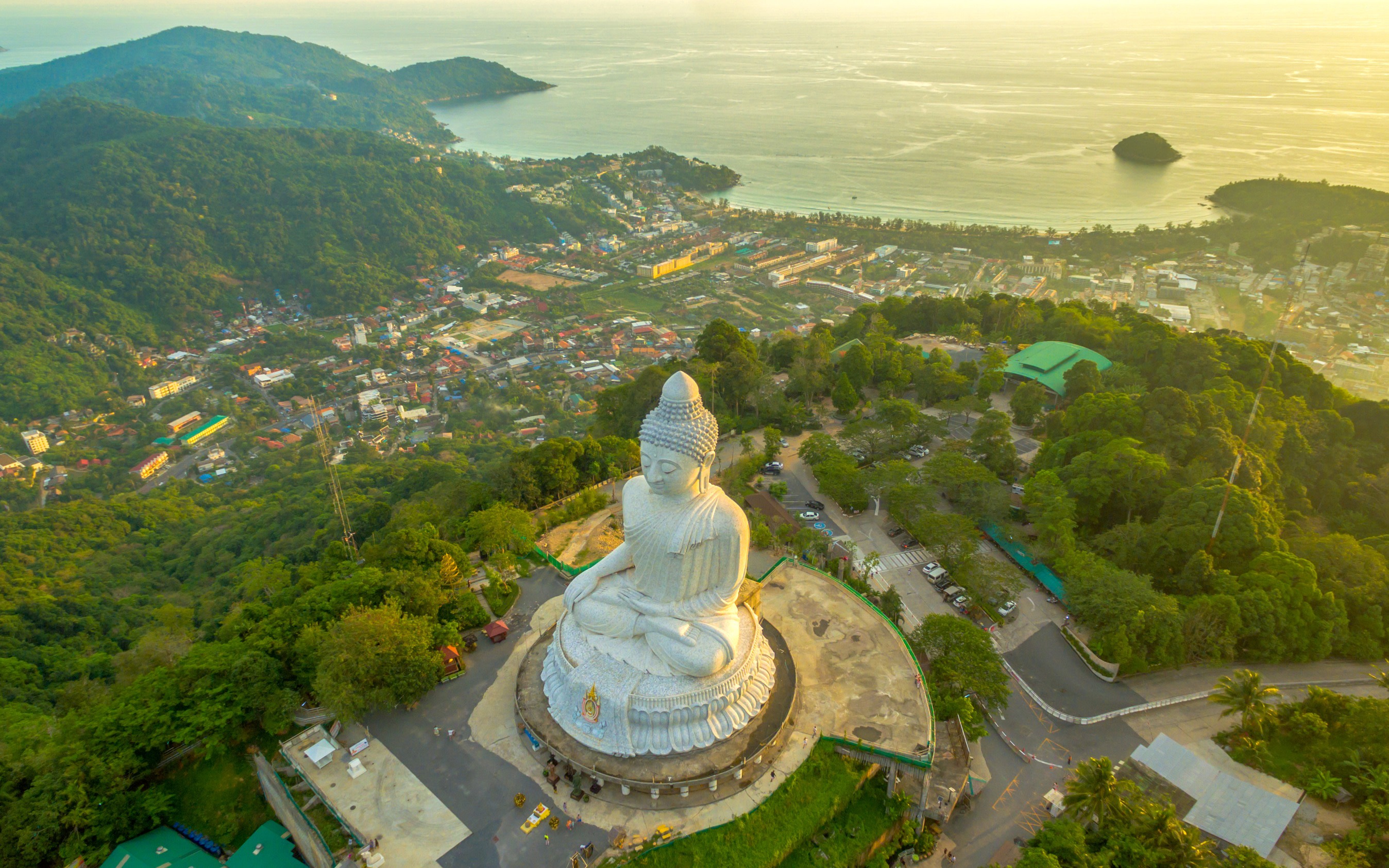 Phuket: Wat Chalong, Viewpoint and old Town Guided Tour