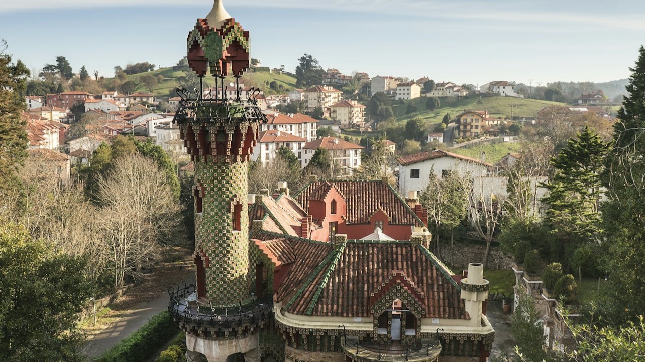 Gaudi's El Capricho ticket with audio guide in Comillas