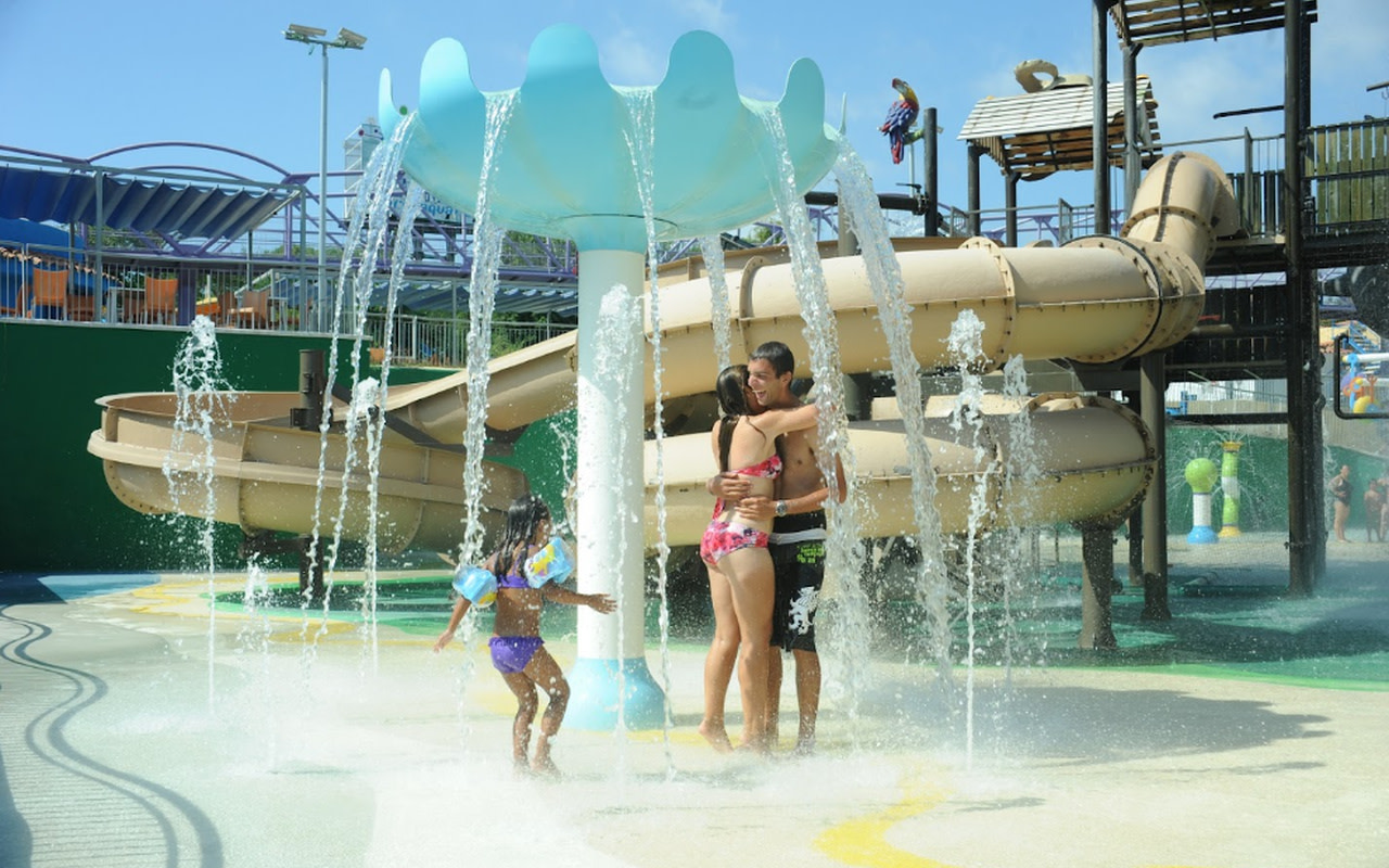 Illa Fantasia Water Park Day Ticket