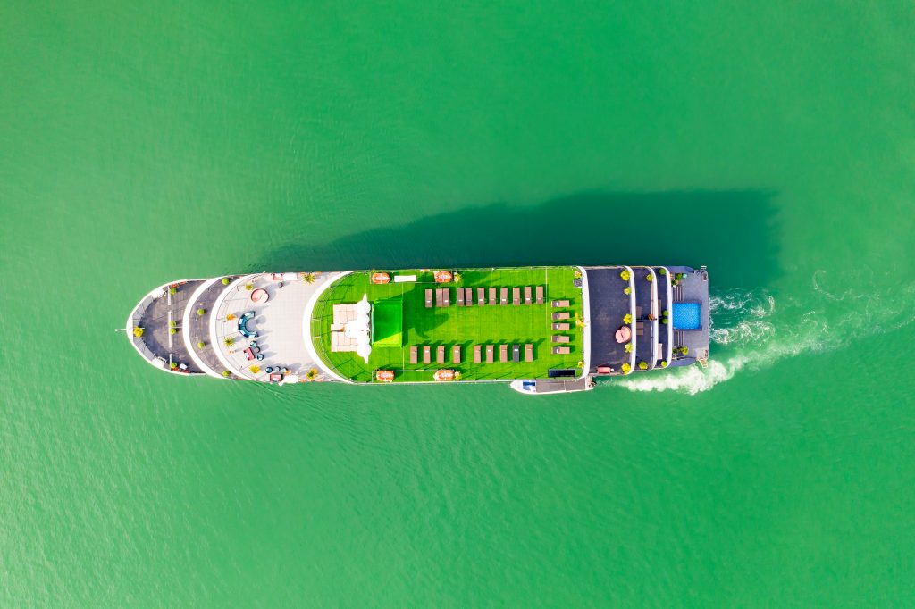 三日兩夜韋拉海洋之星號遊輪（Velar of The Seas Cruise）暢遊下龍灣和蘭哈灣，探秘黑暗洞穴