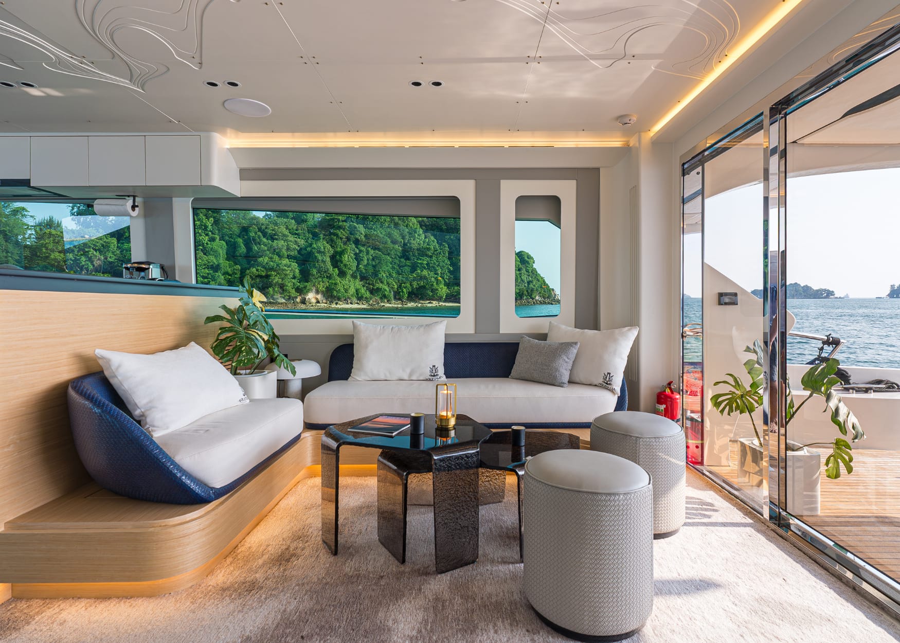 MY Legend Private Yacht Charter in Singapore