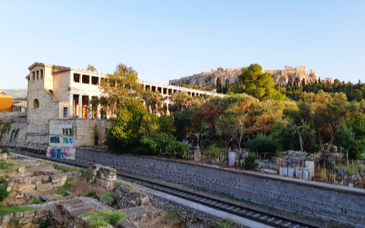 驚嘆於帕德嫩神廟,古希臘文明宏偉壯麗的永恆象徵。 驚嘆於帕德嫩神廟,古希臘文明宏偉壯麗的永恆象徵。