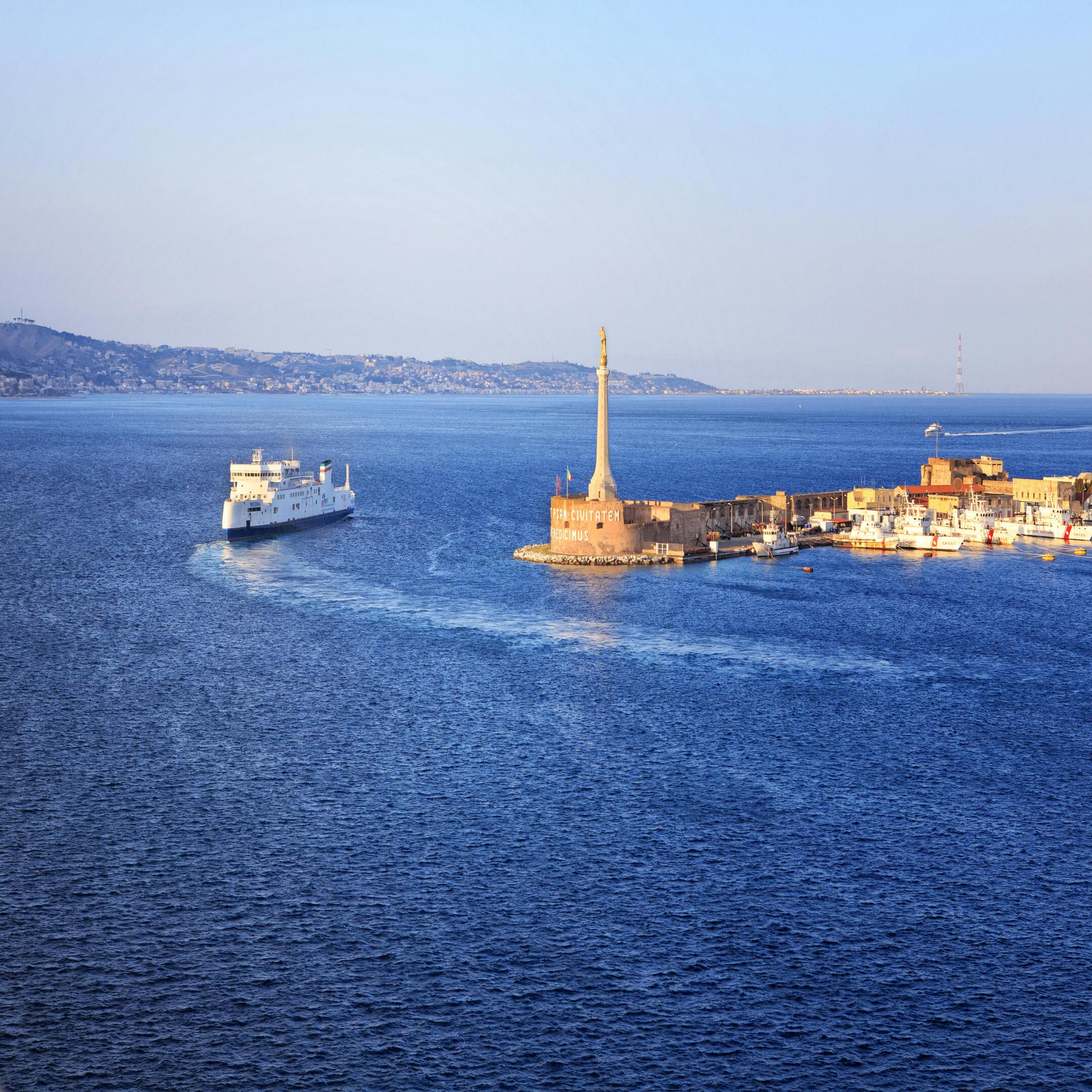 Messina: Taormina Shuttle Express Shore Excursion