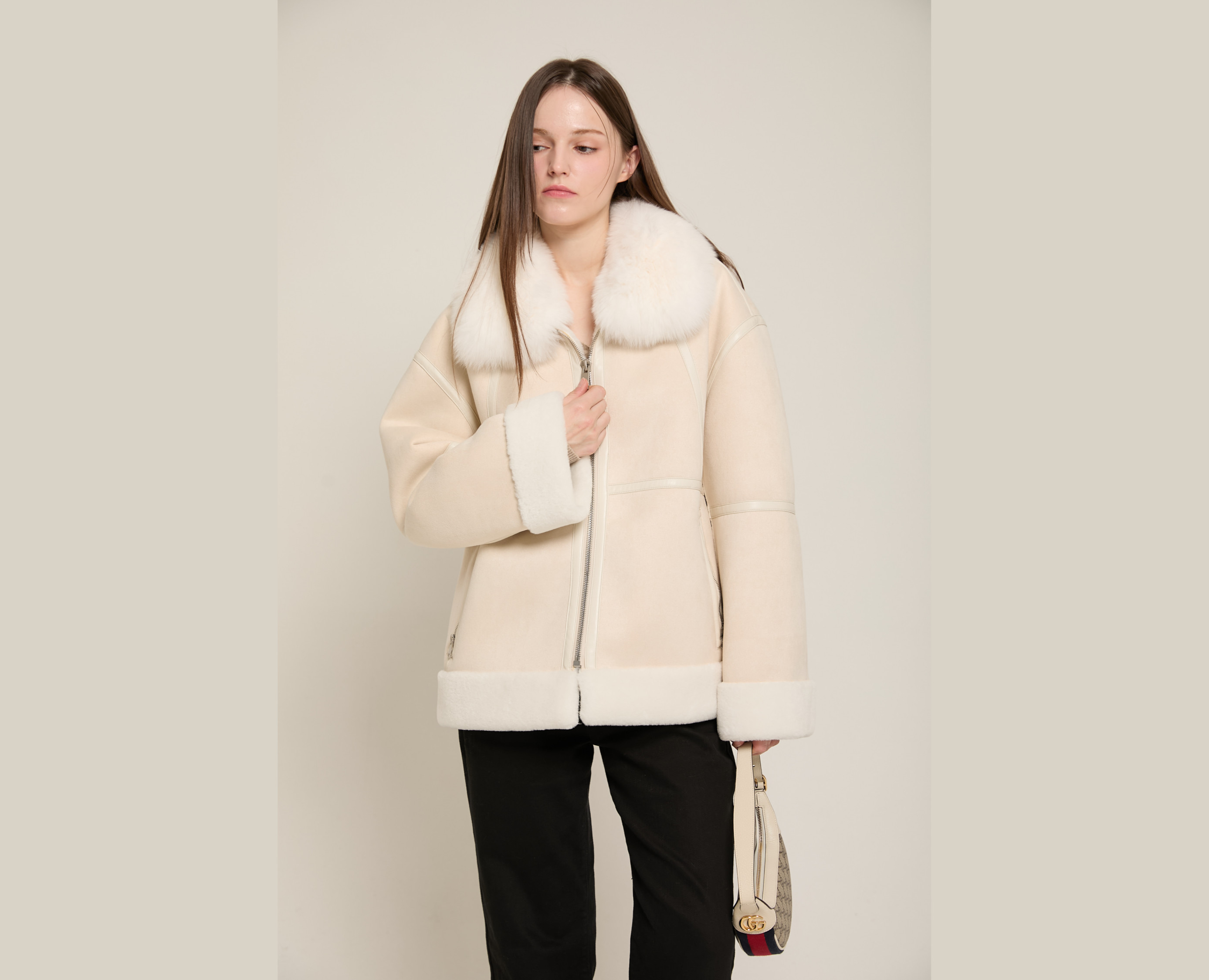 [Winter] Warm Coat Rental for Korea Trip in Seoul (Delivered to Your